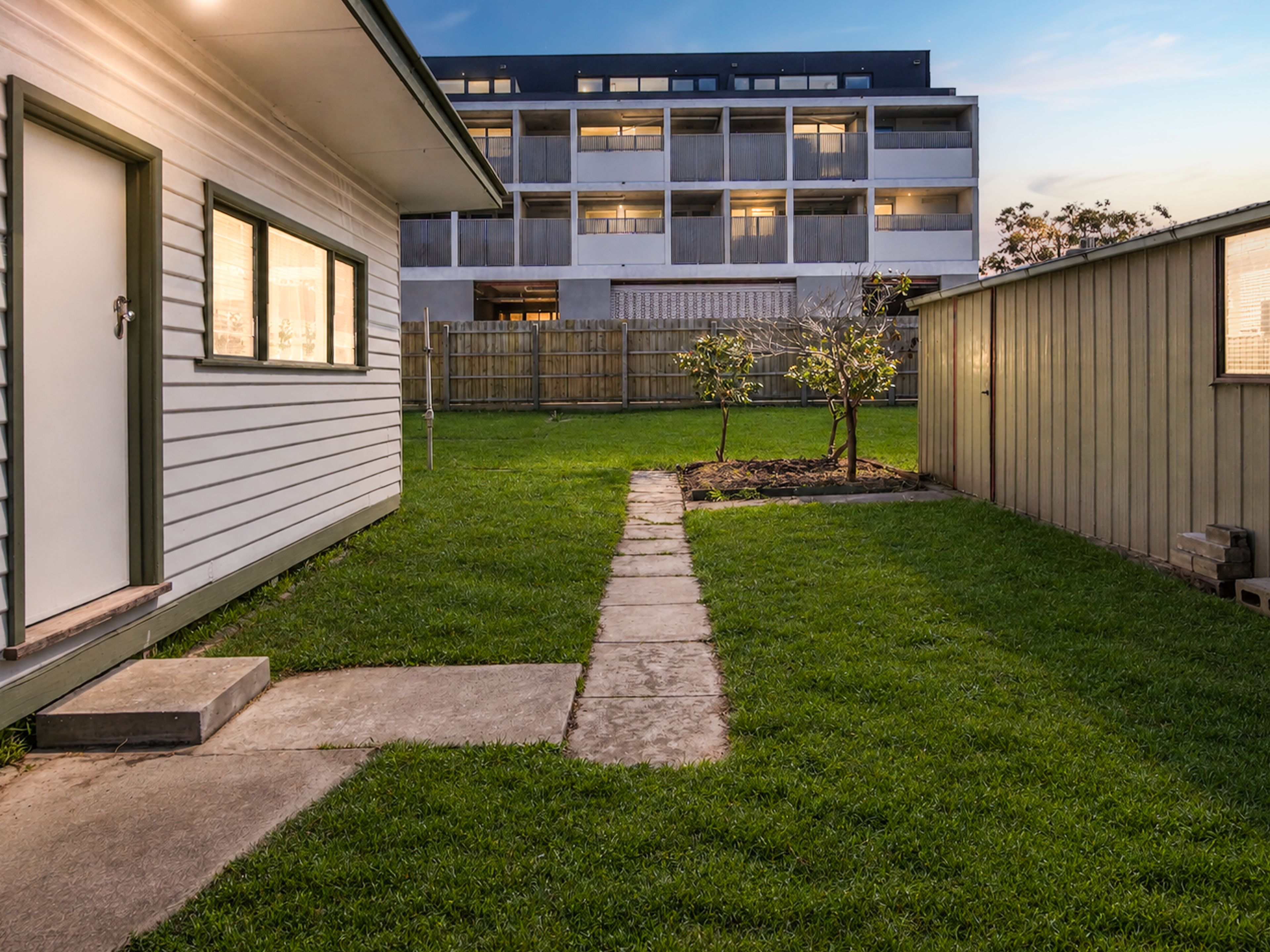 8 Lucian Avenue — photo 7 of 15