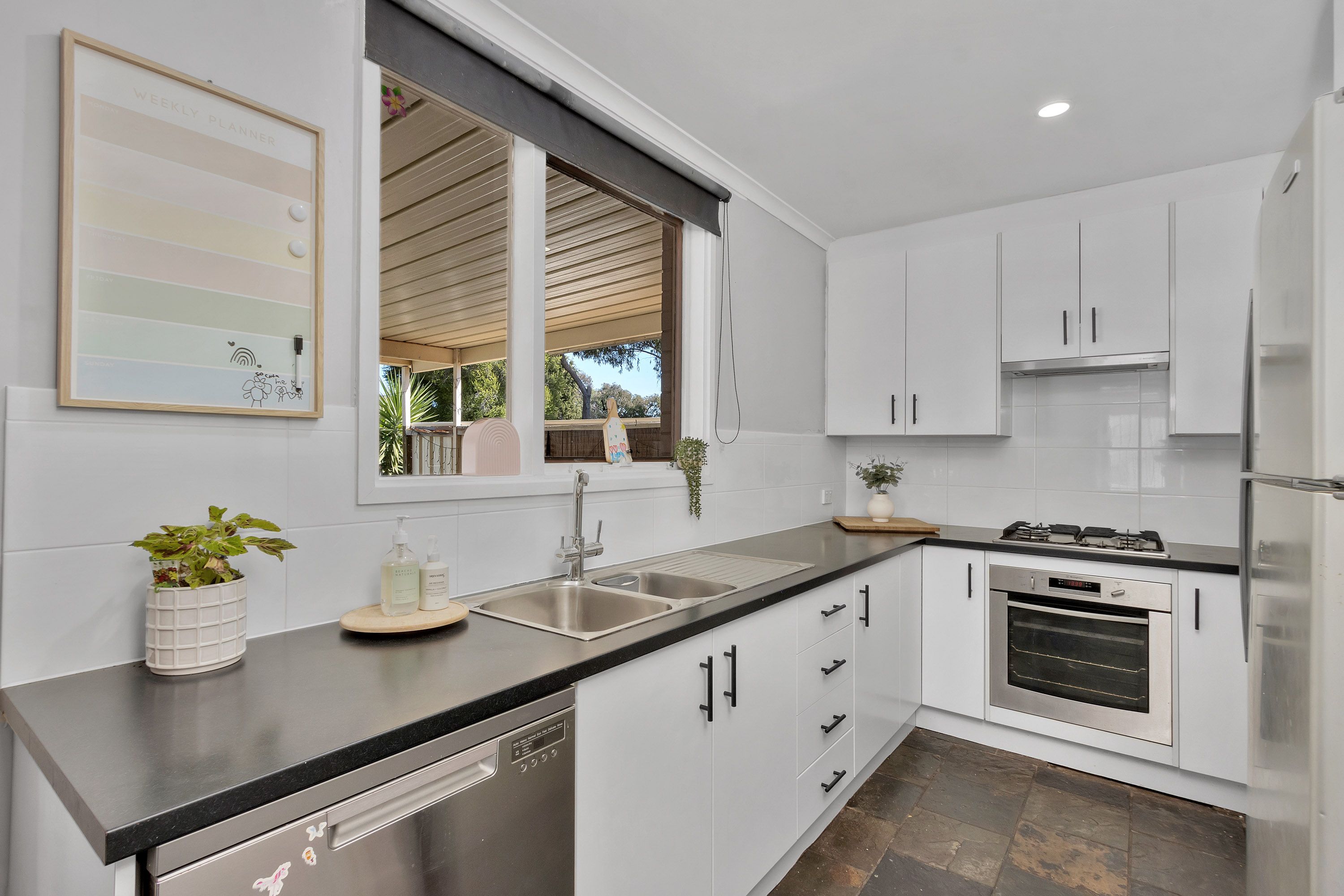 14 Parachilna Court, Smithfield, SA 5114