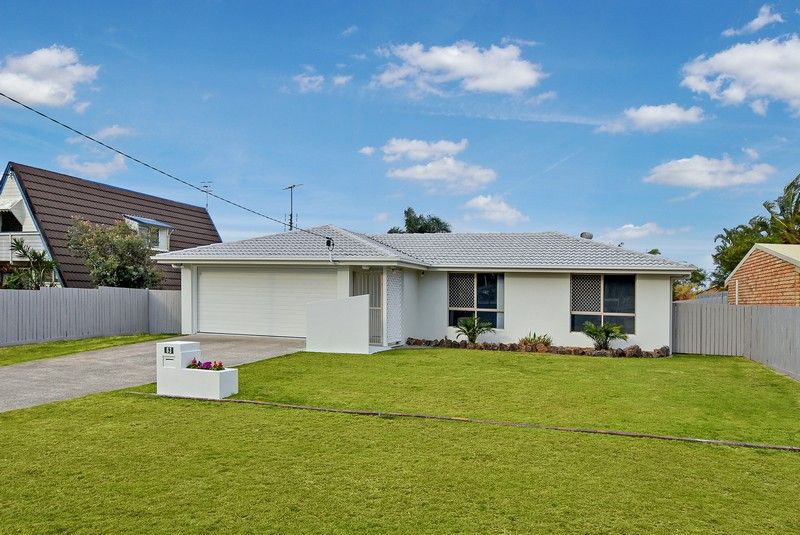 63 Lapoinya Crescent, Warana, QLD 4575
