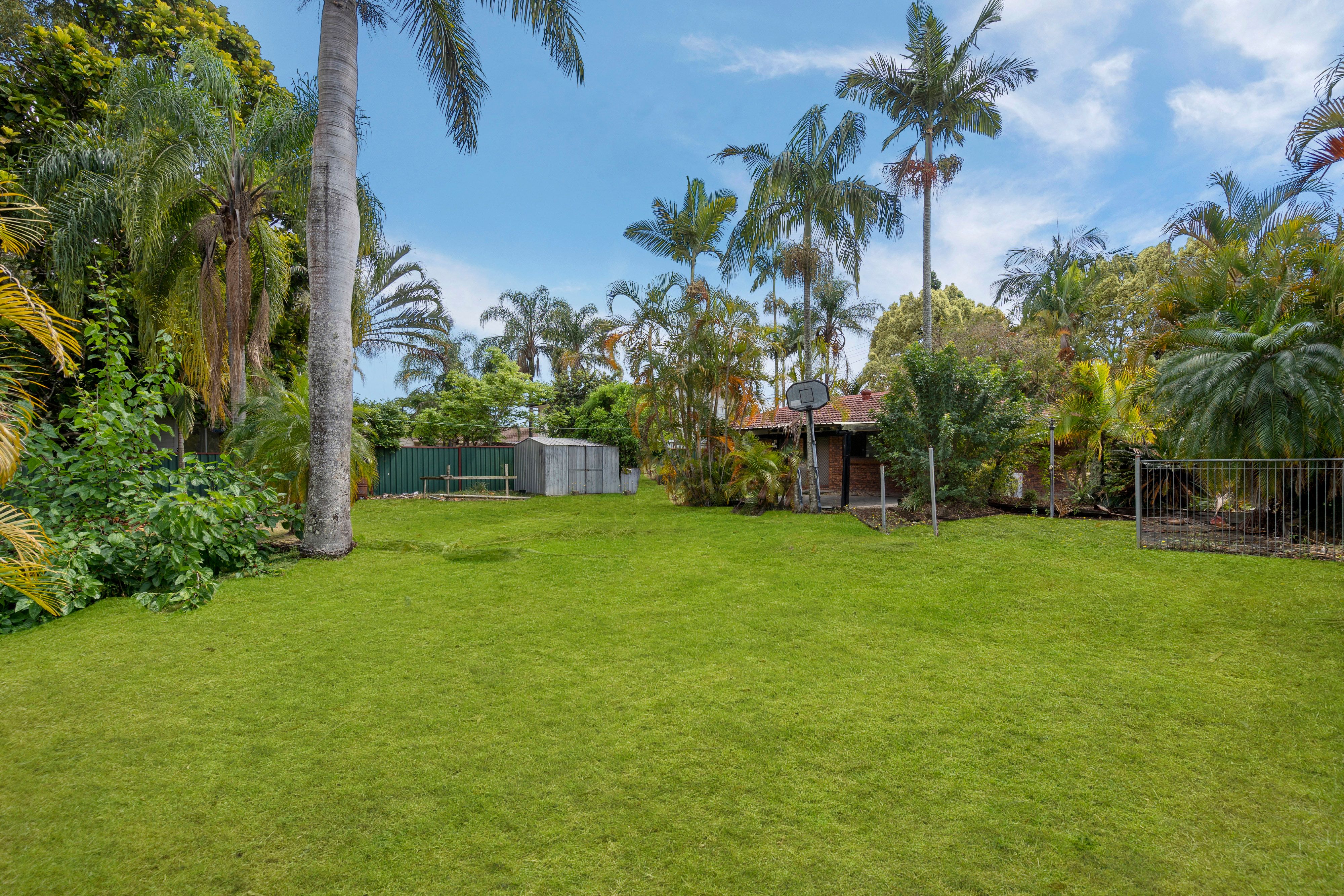 8 Forestwood Street, Crestmead QLD 4132