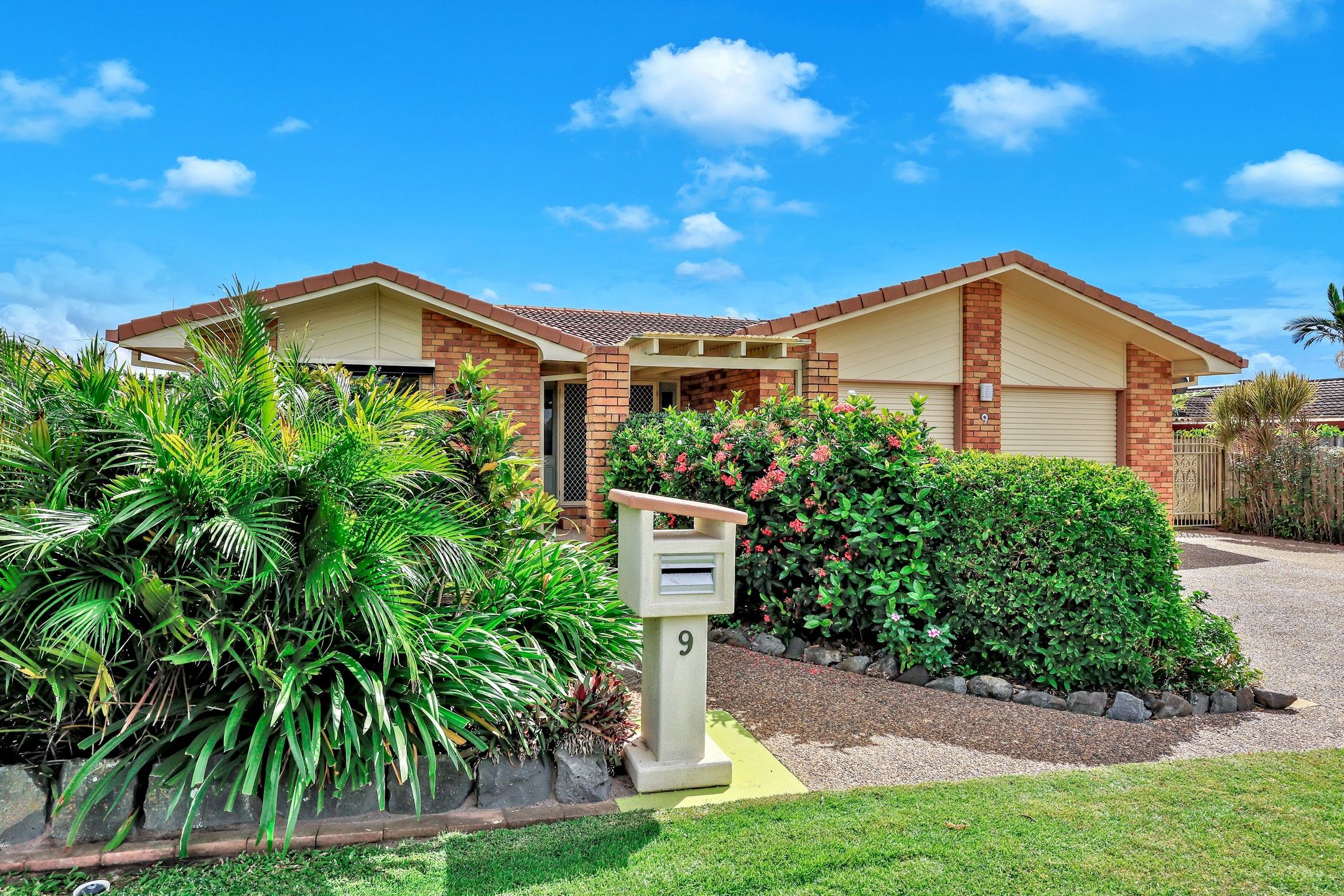 9 Saint Lucia Crescent, Avoca, QLD 4670
