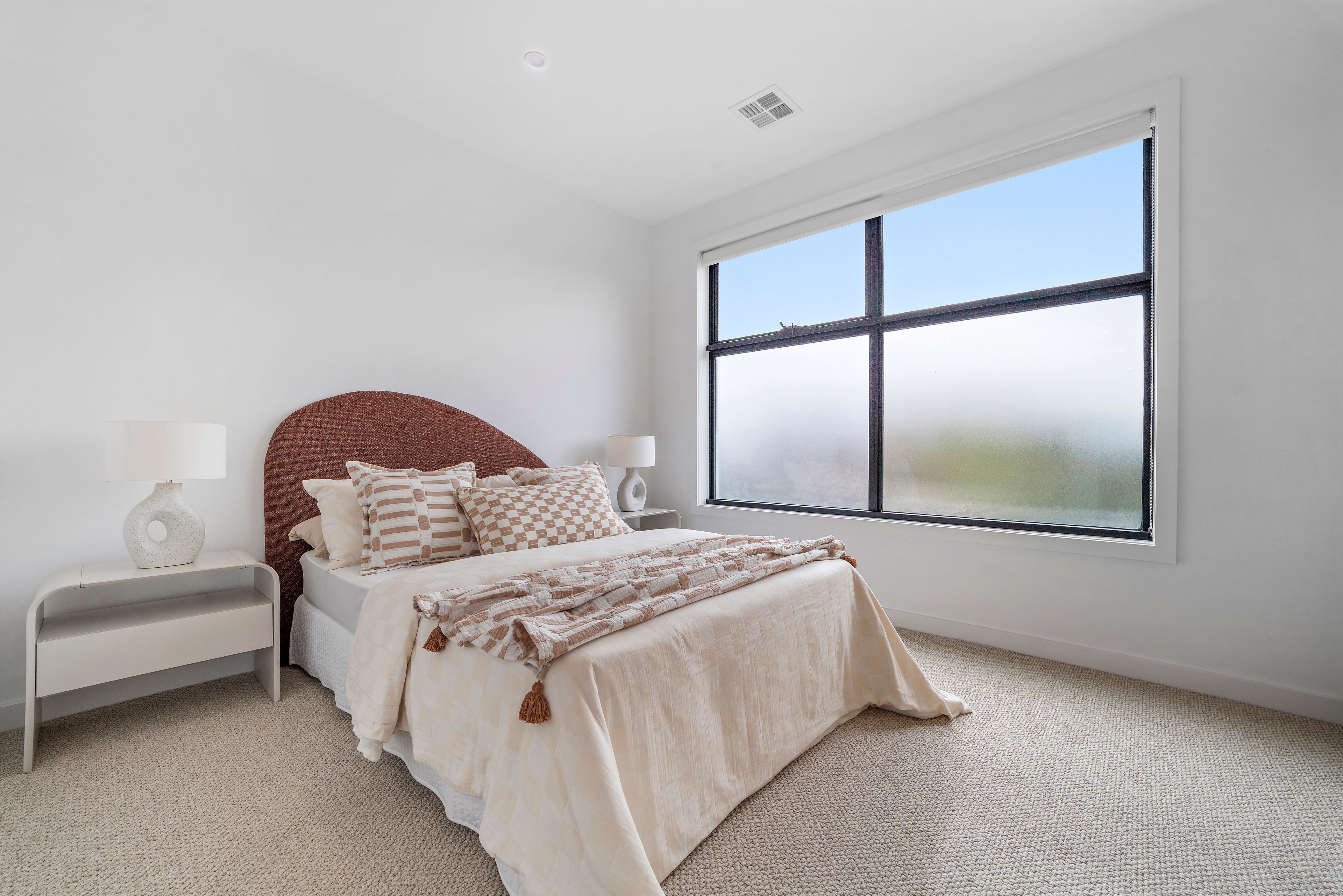 8 Dixon Street — photo 10 of 22