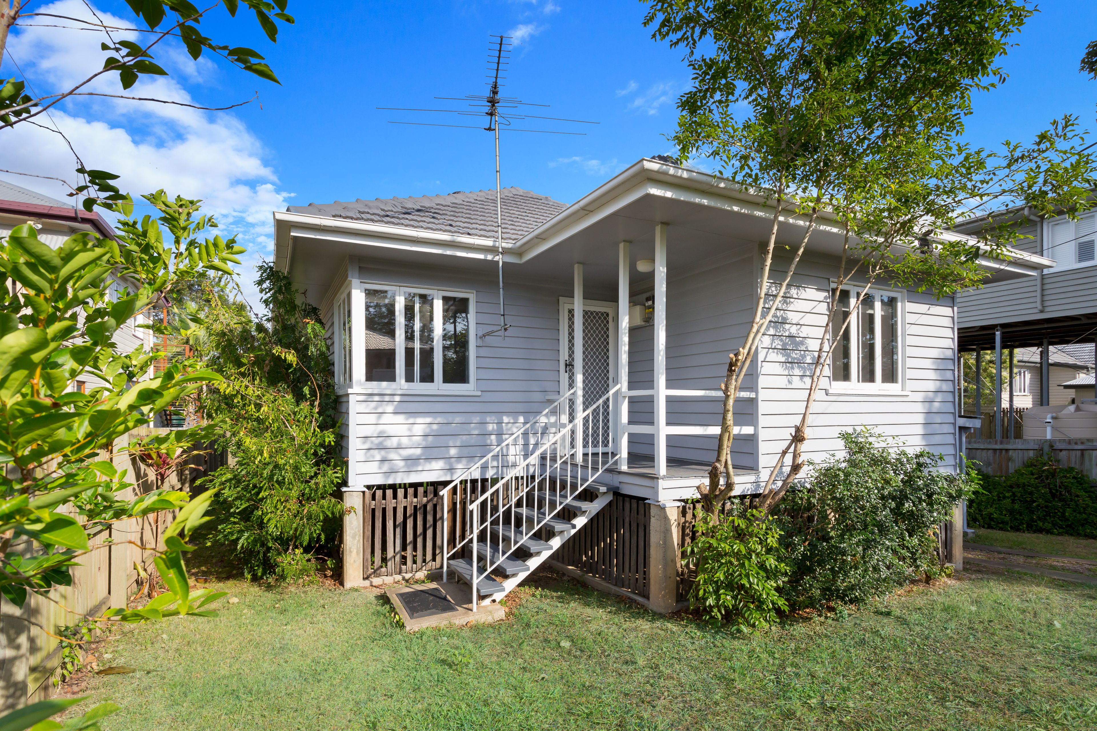 22 Coleman Street, Graceville, QLD 4075