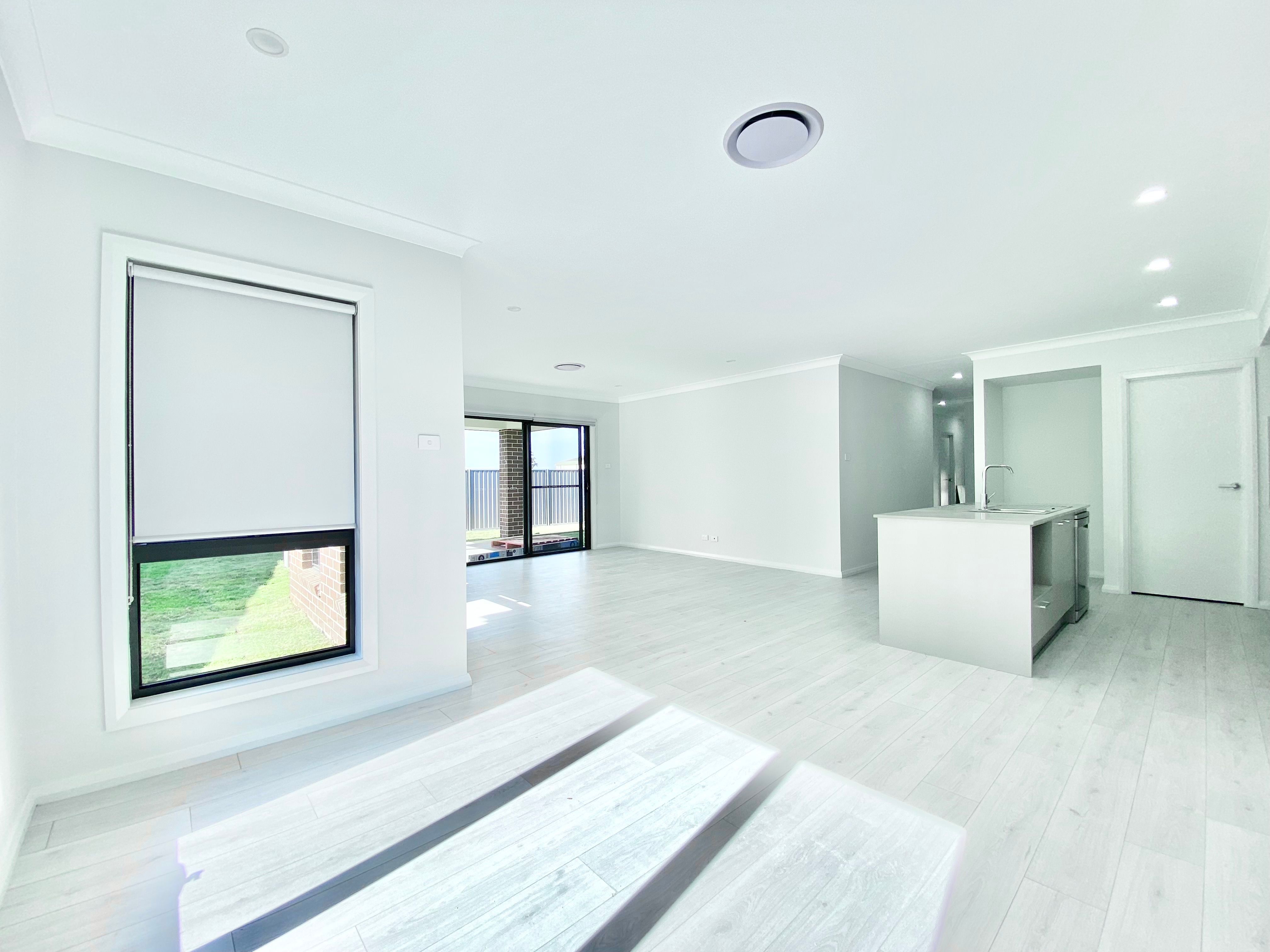 2 Illyria Street, Rosemeadow, NSW 2560