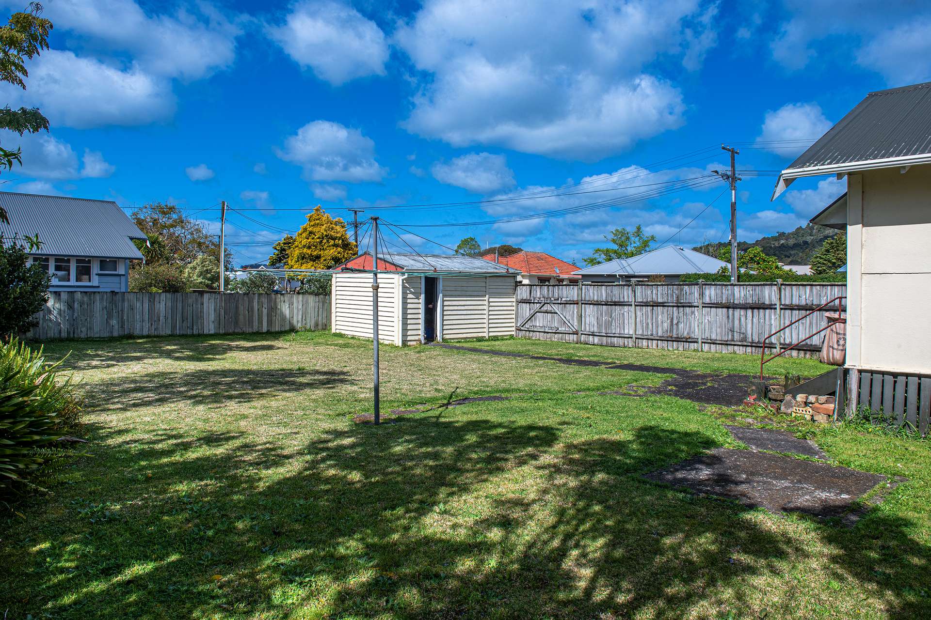 11 Dinniss Avenue photo 1