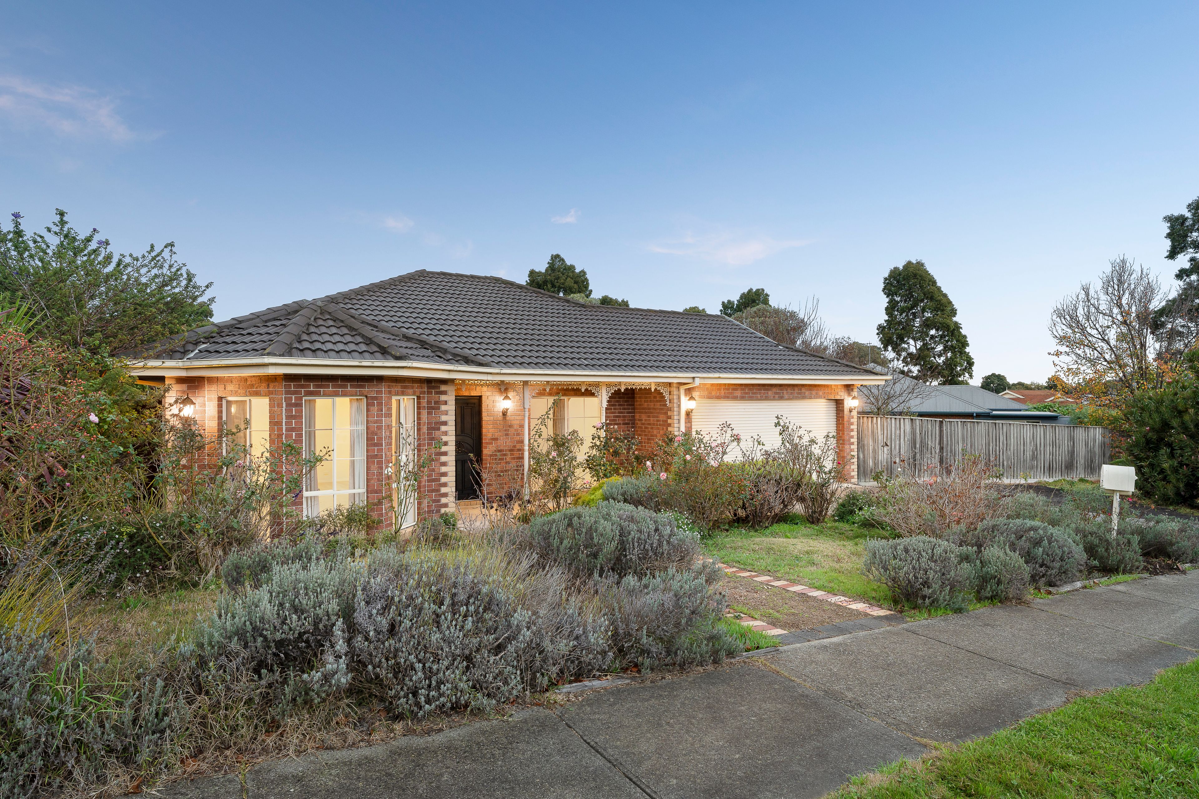 21 Hanna Crescent, Doreen VIC 3754
