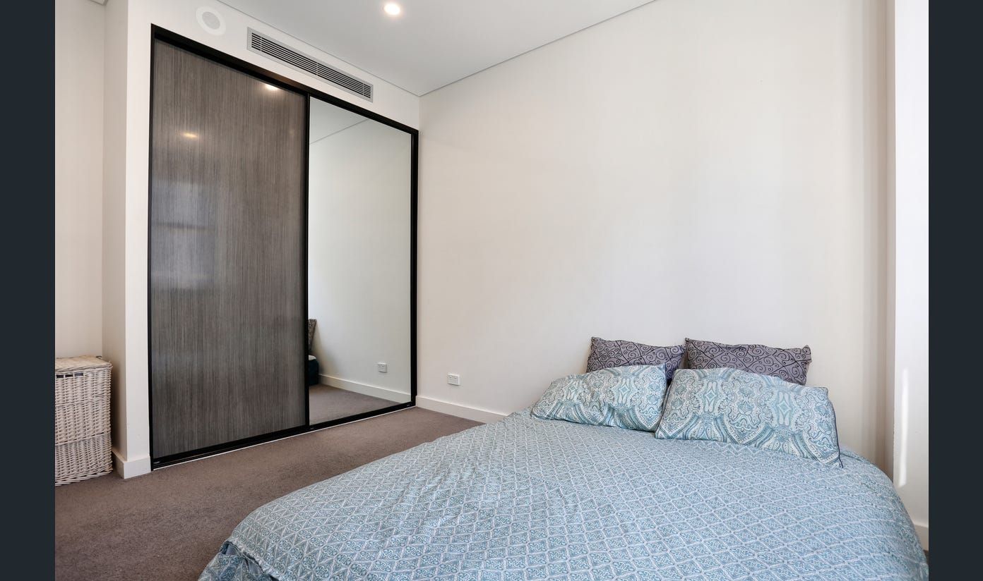 301/18 Gadigal Avenue — photo 5 of 9