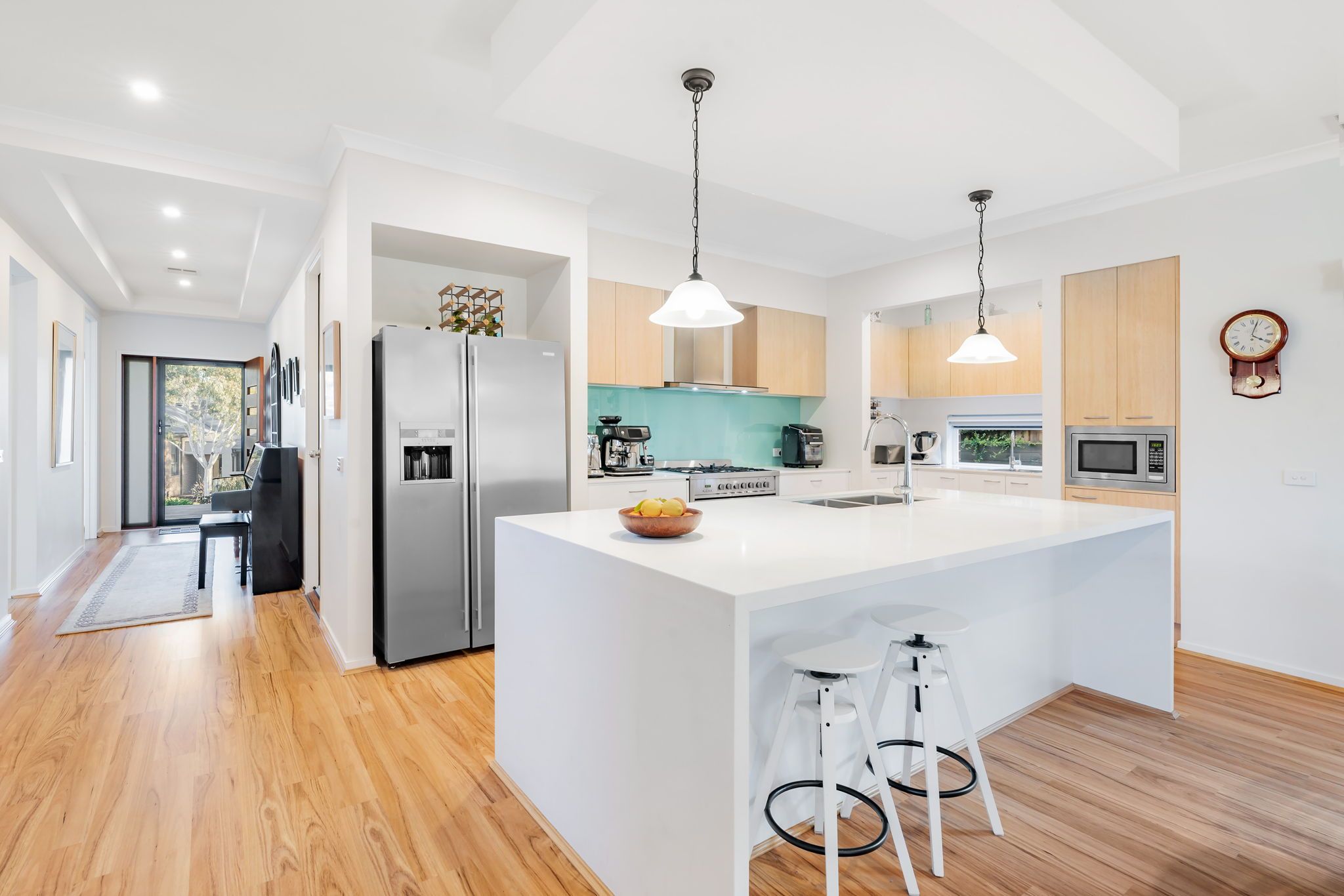 6 Grandview Court — photo 3 of 21
