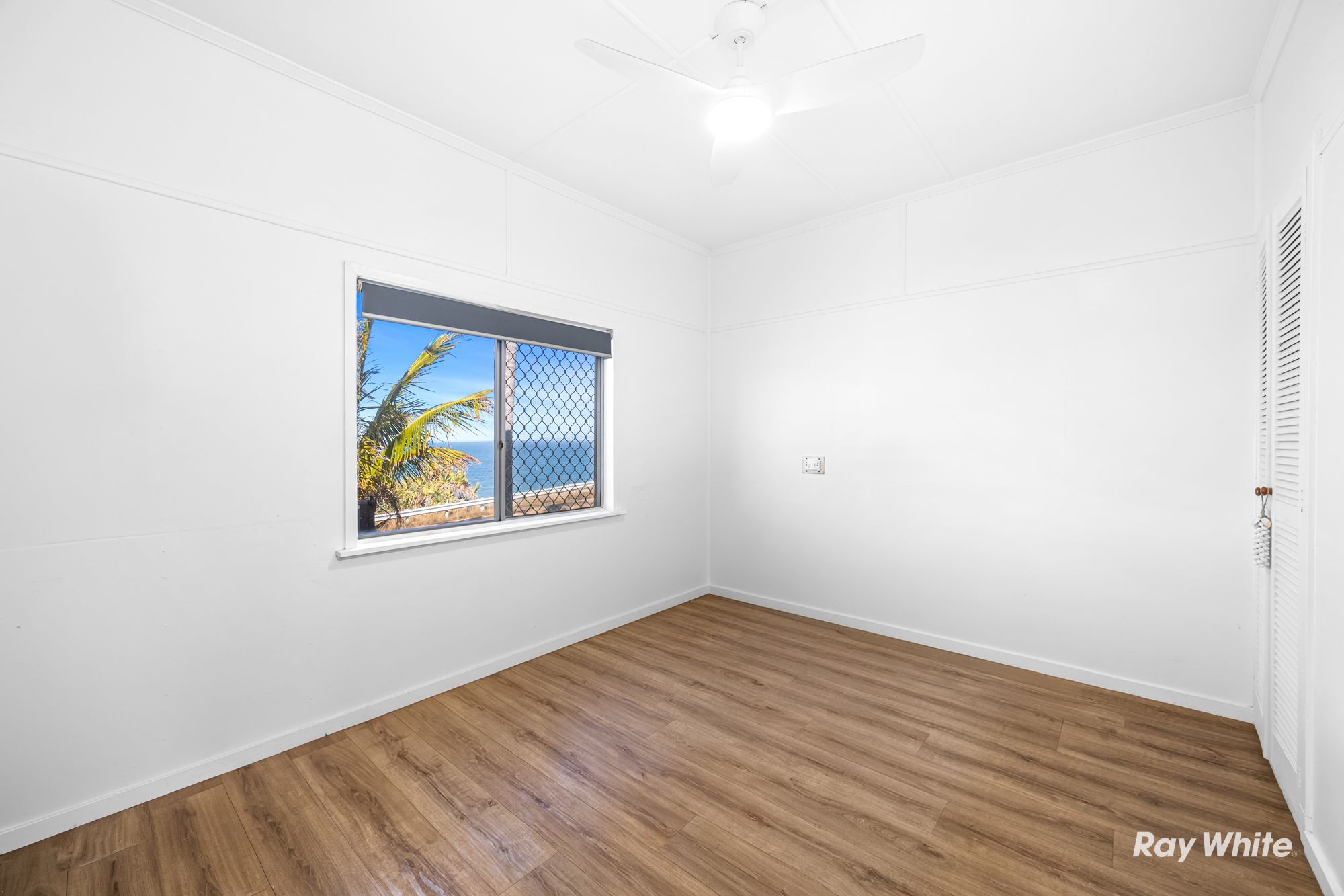 108 Matthew Flinders Drive — photo 8 of 22
