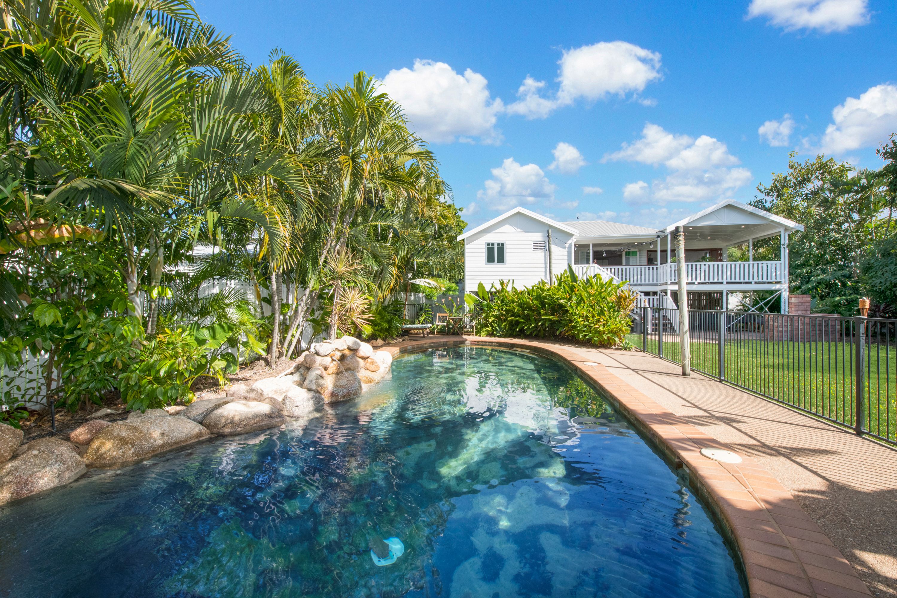 95 Ninth Avenue, Railway Estate QLD 4810