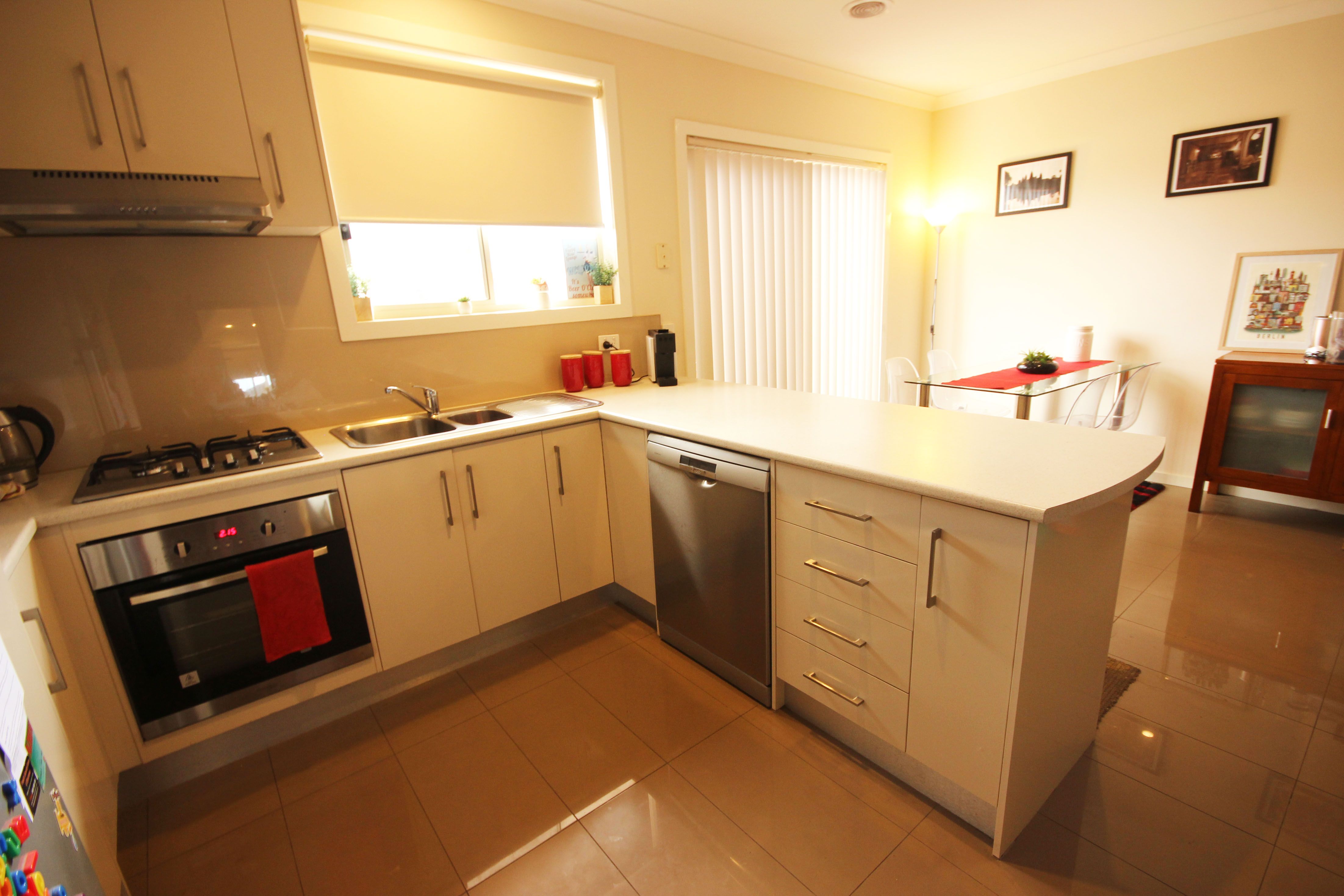 1/8 McKinnon Street, Thomastown, VIC 3074