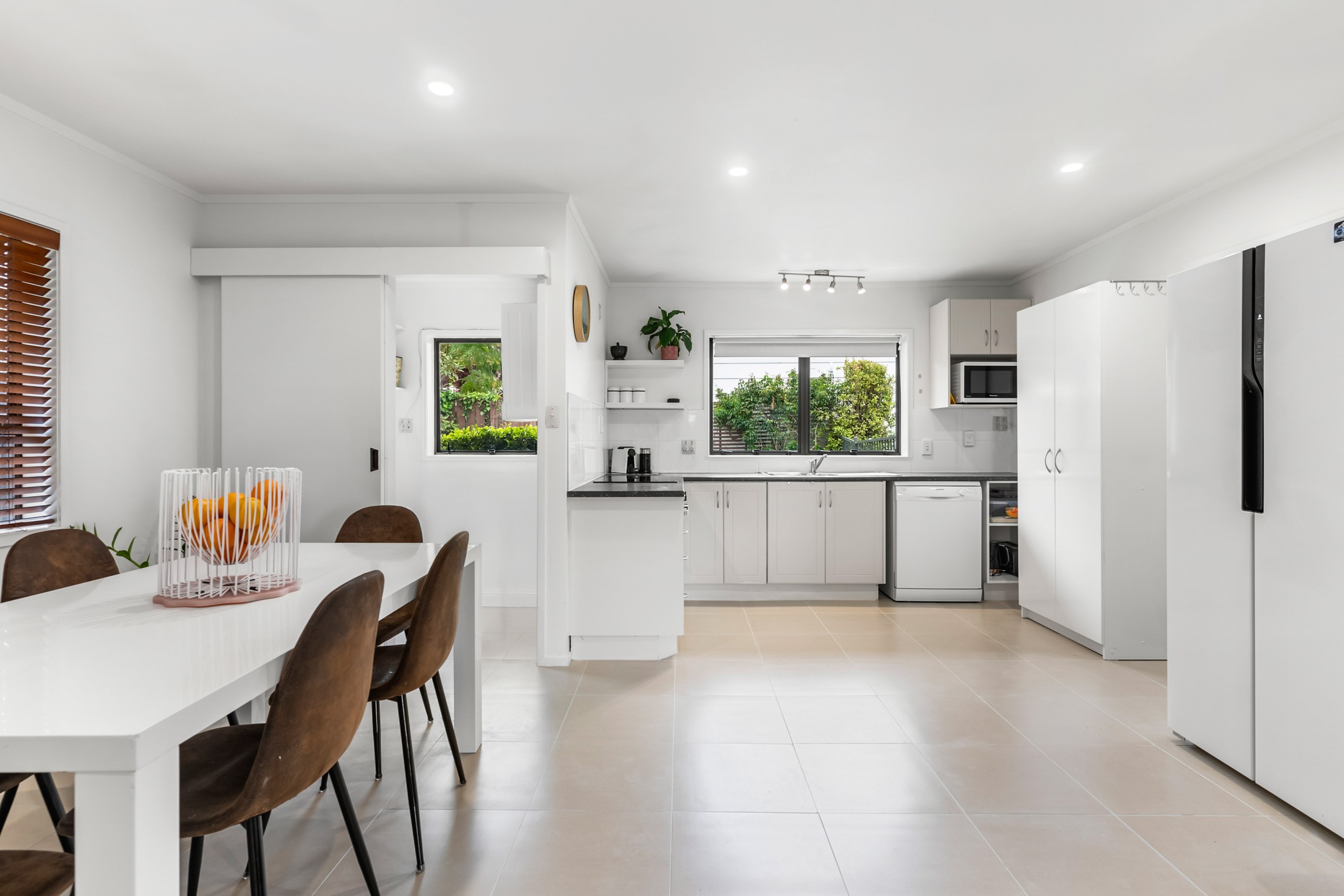 2/508 East Coast Road, Mairangi Bay, North Shore City