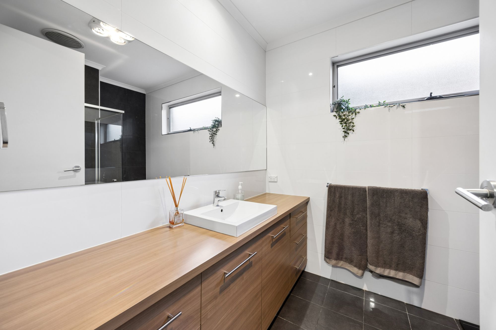 63A Balcombe Avenue — photo 13 of 16