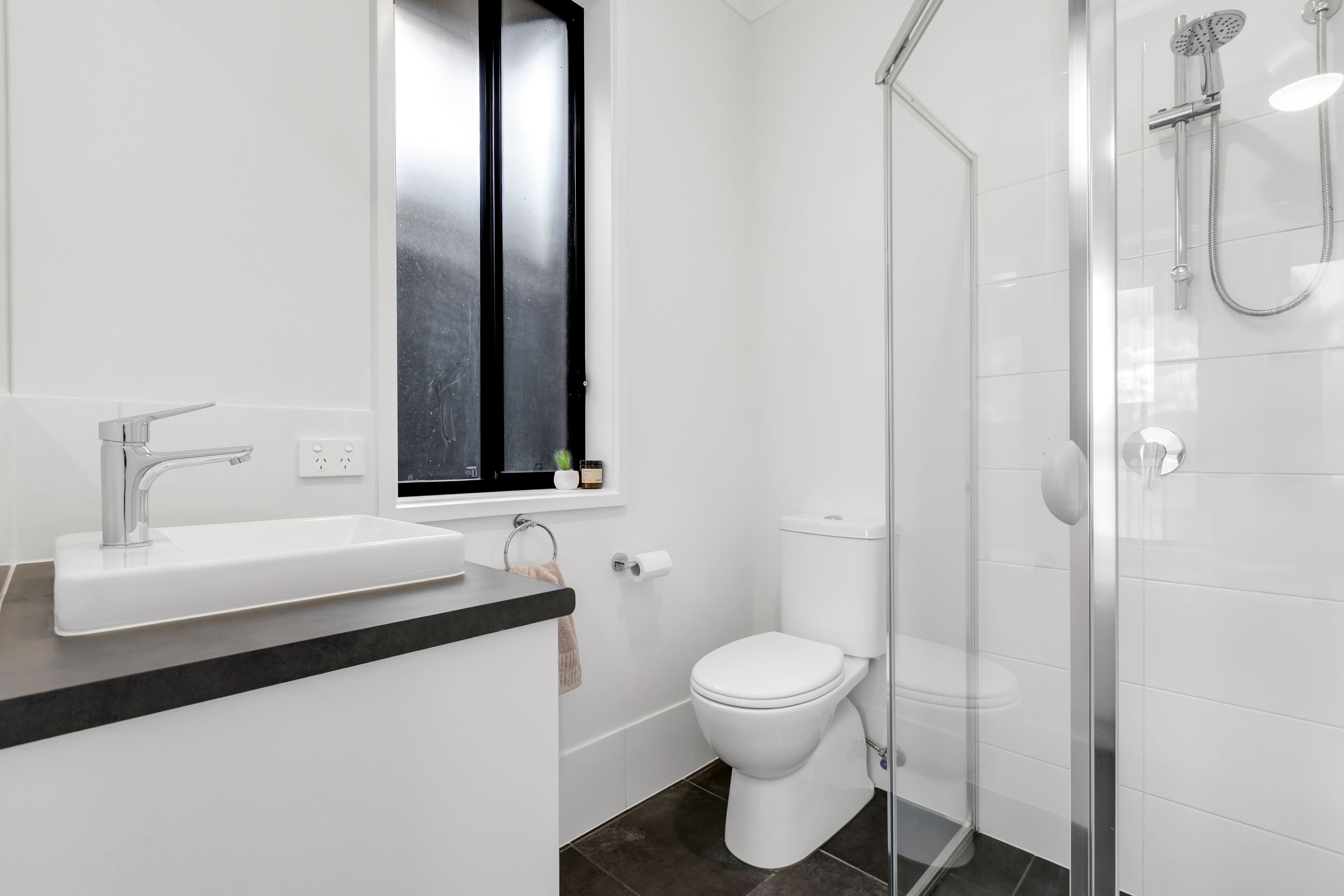 72 Newton Boulevard — photo 14 of 28