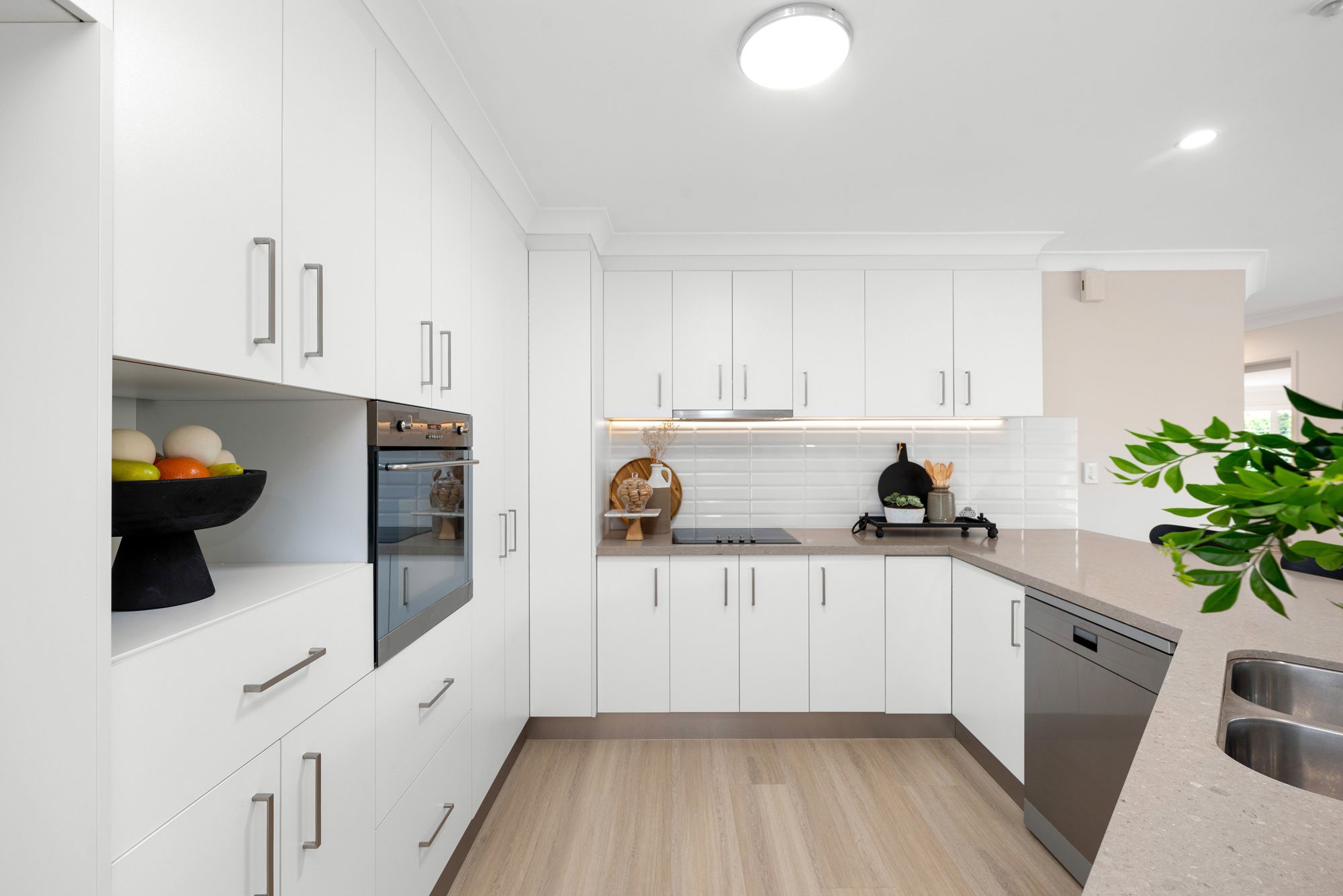 7 Trafalgar Place — photo 13 of 26