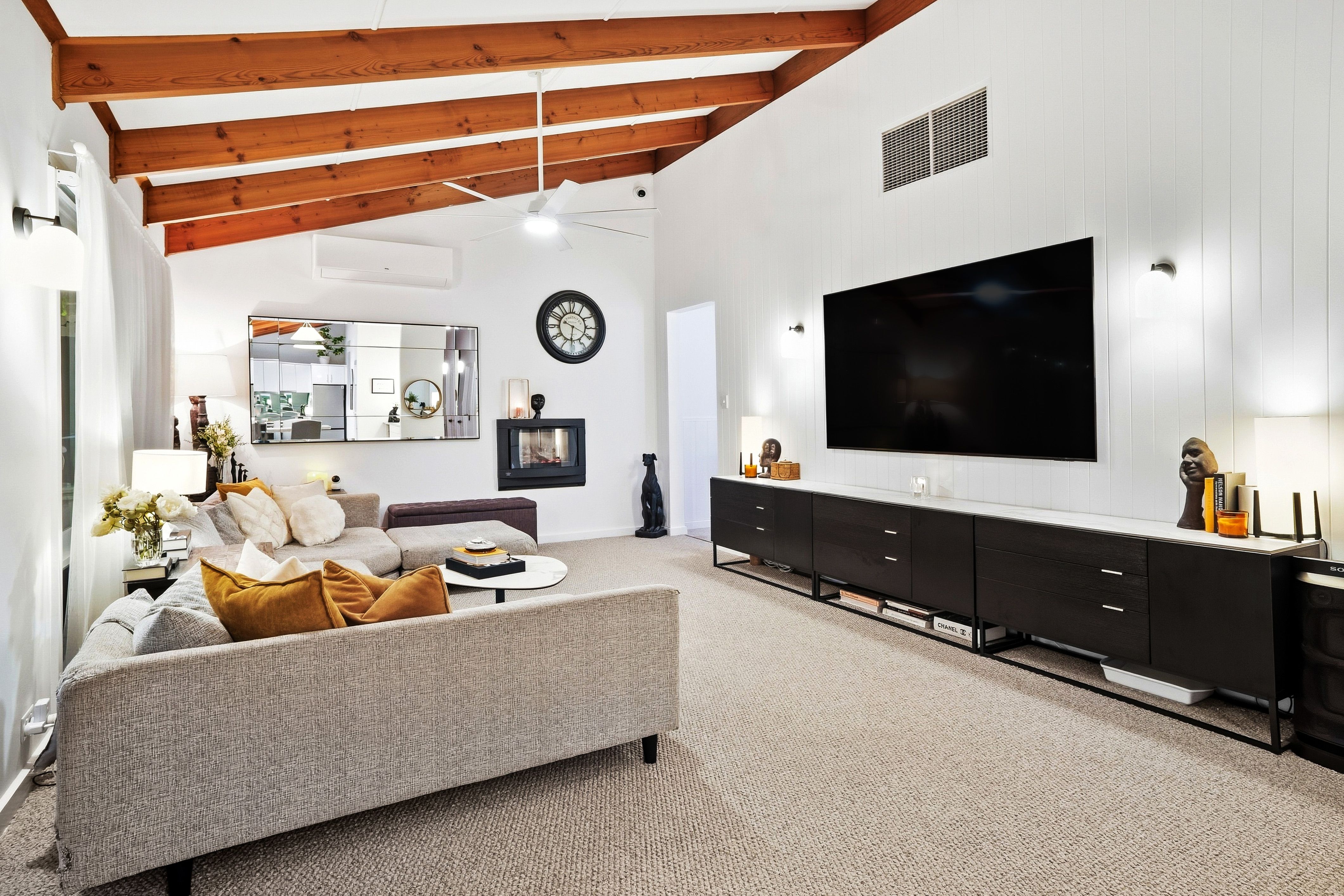 21 Broadmeadow Drive — photo 6 of 30