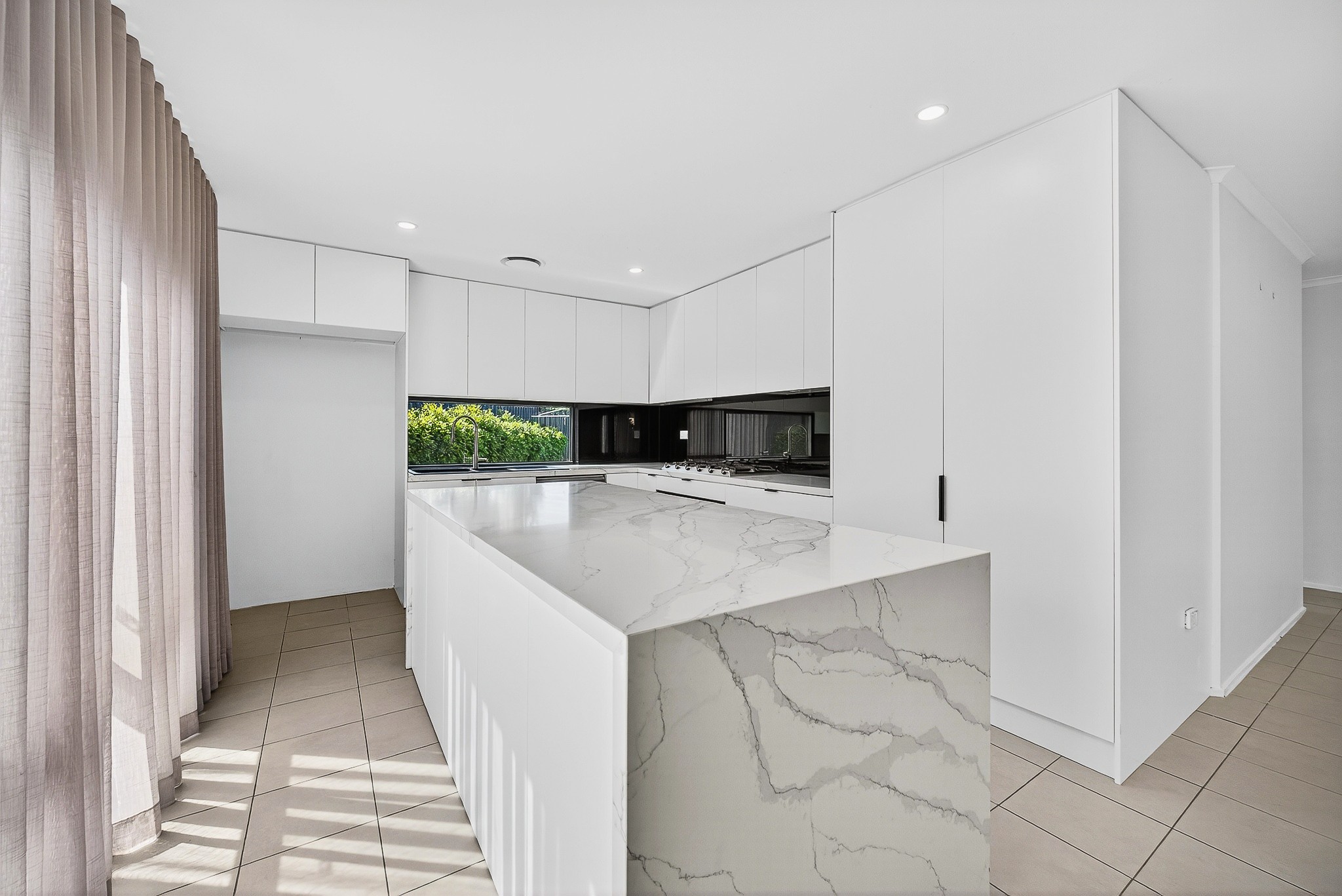 25 Maltravers Crescent, Cranbourne North, VIC 3977