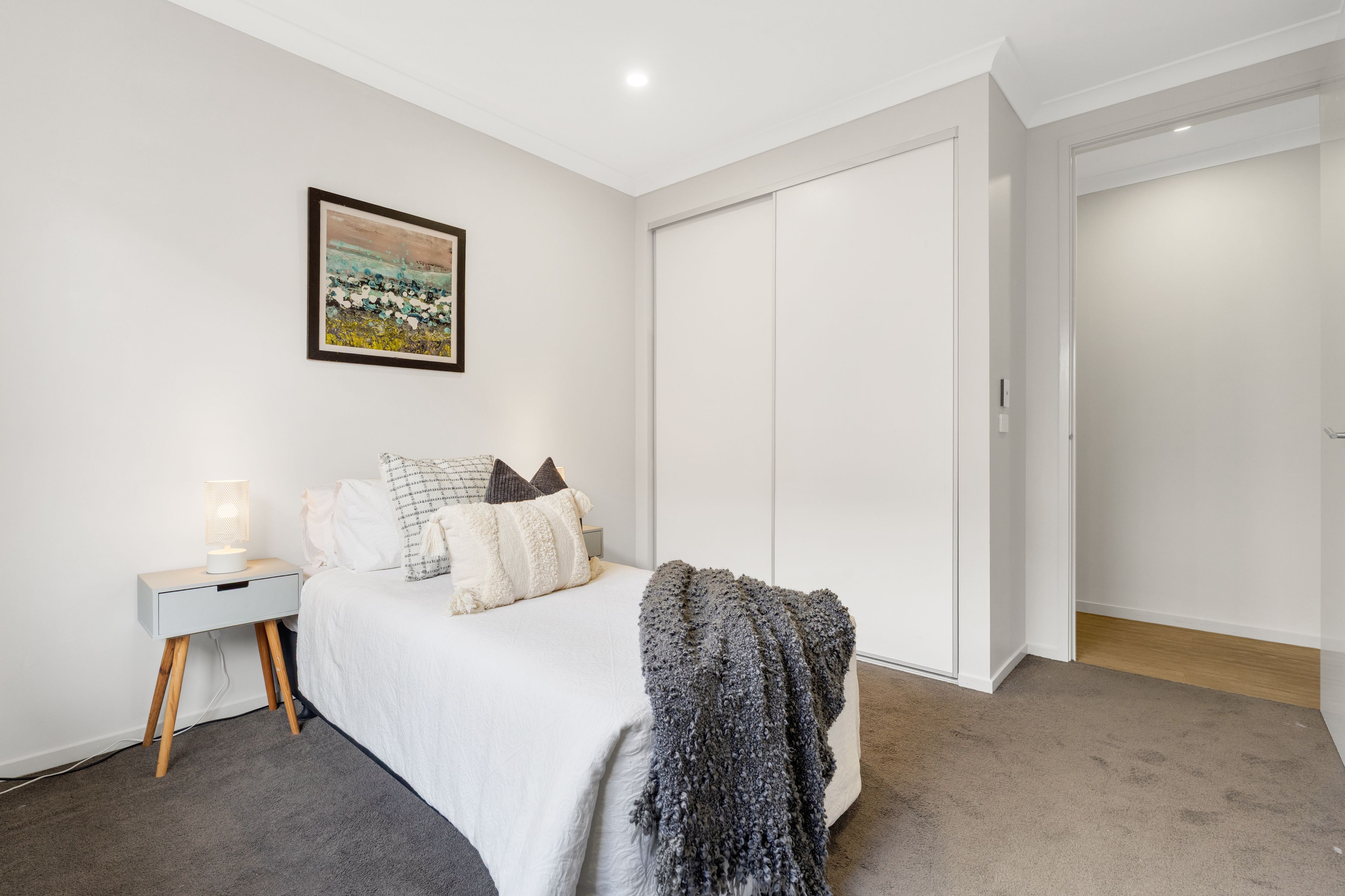 5 Sturt Way — photo 7 of 18