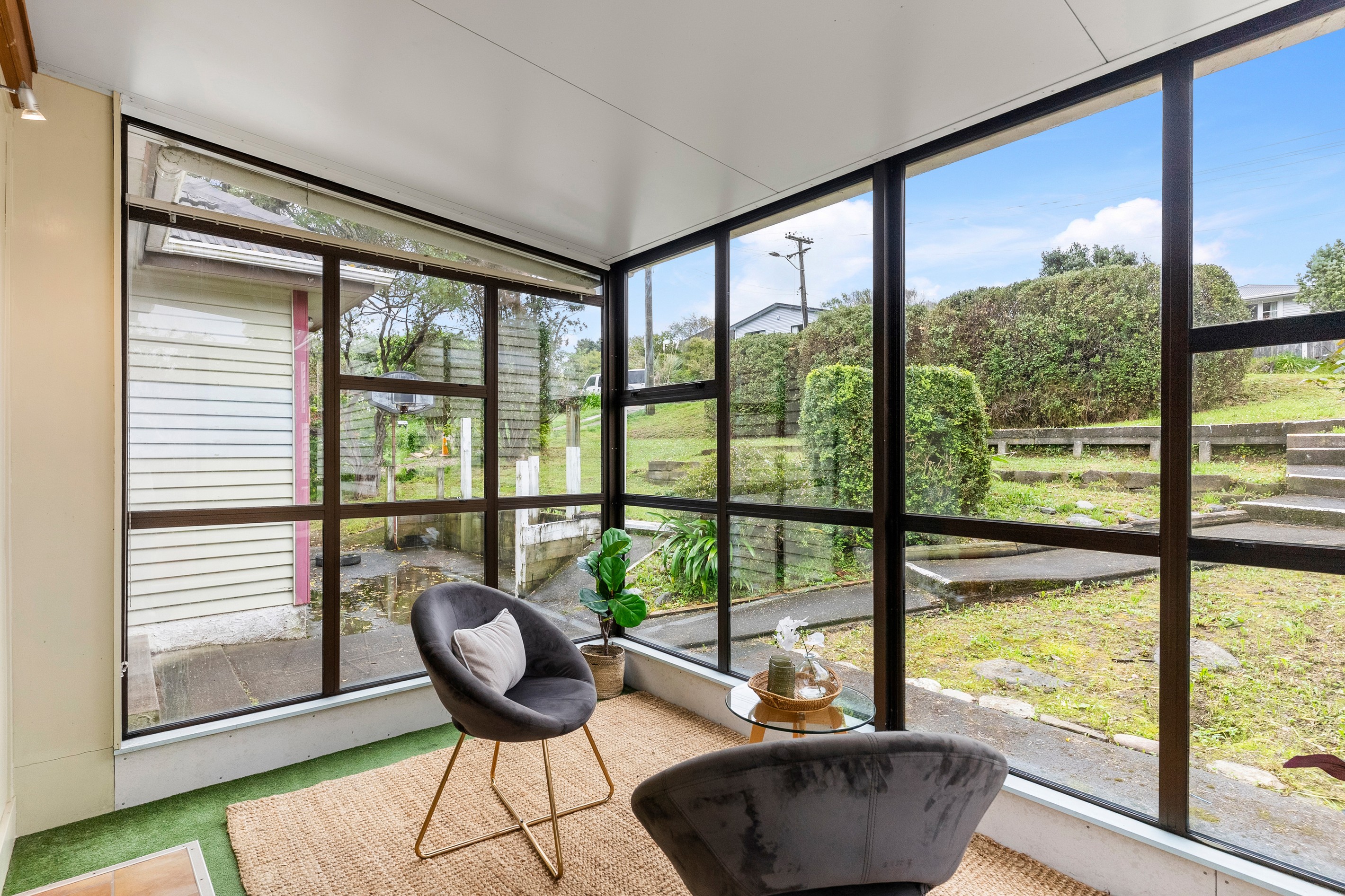 5 Raroa Terrace, Tawa, Wellington City