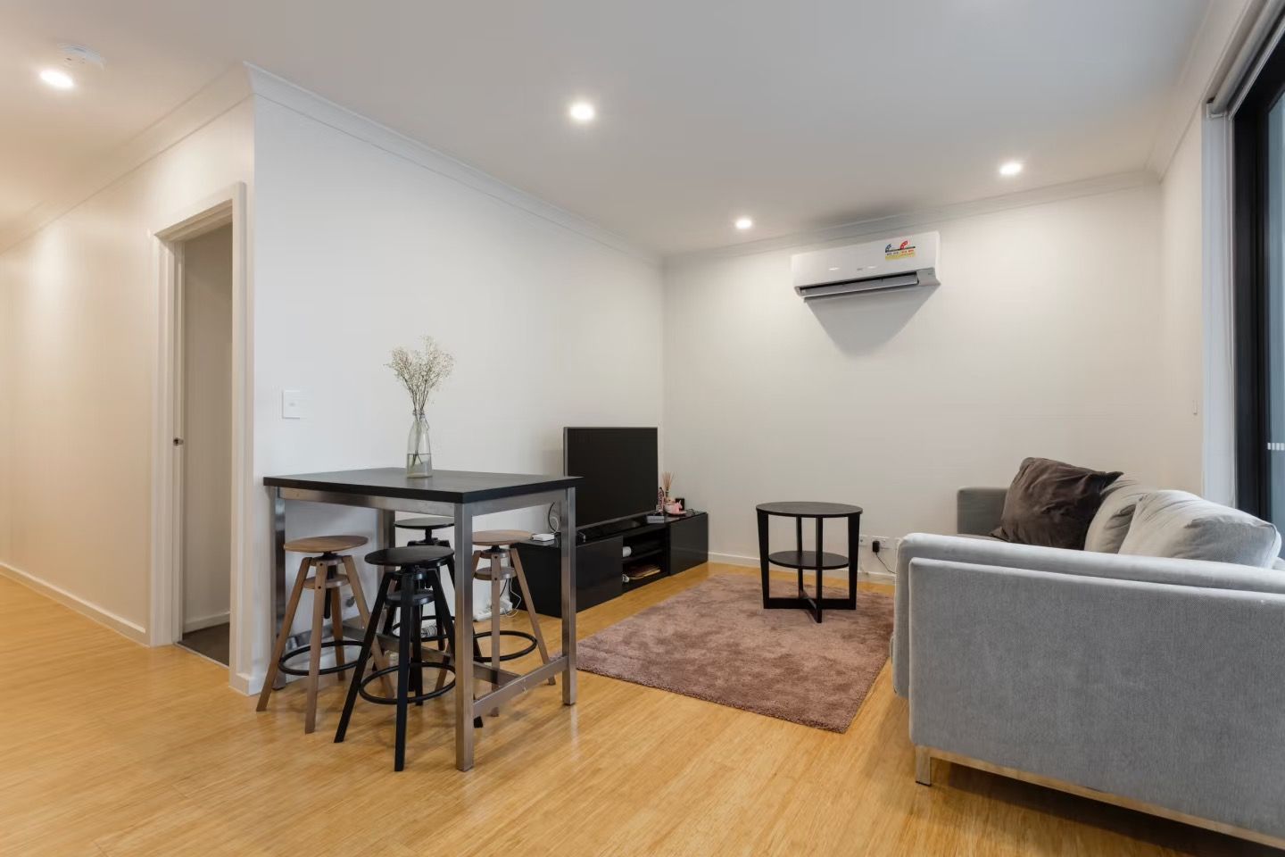G01/379-381 Burwood Highway — photo 3 of 14
