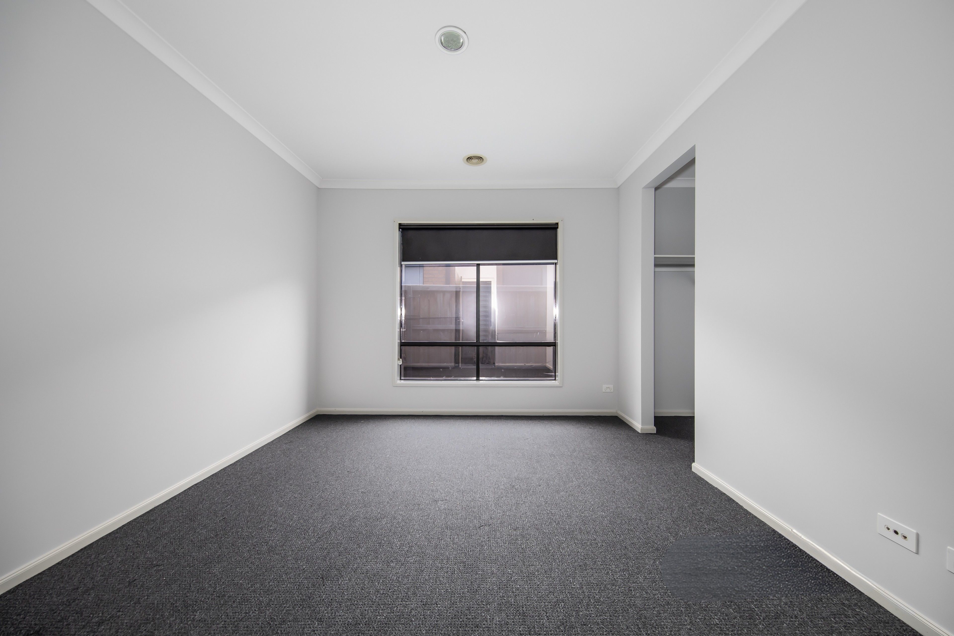 10 Mathoura Avenue — photo 6 of 8