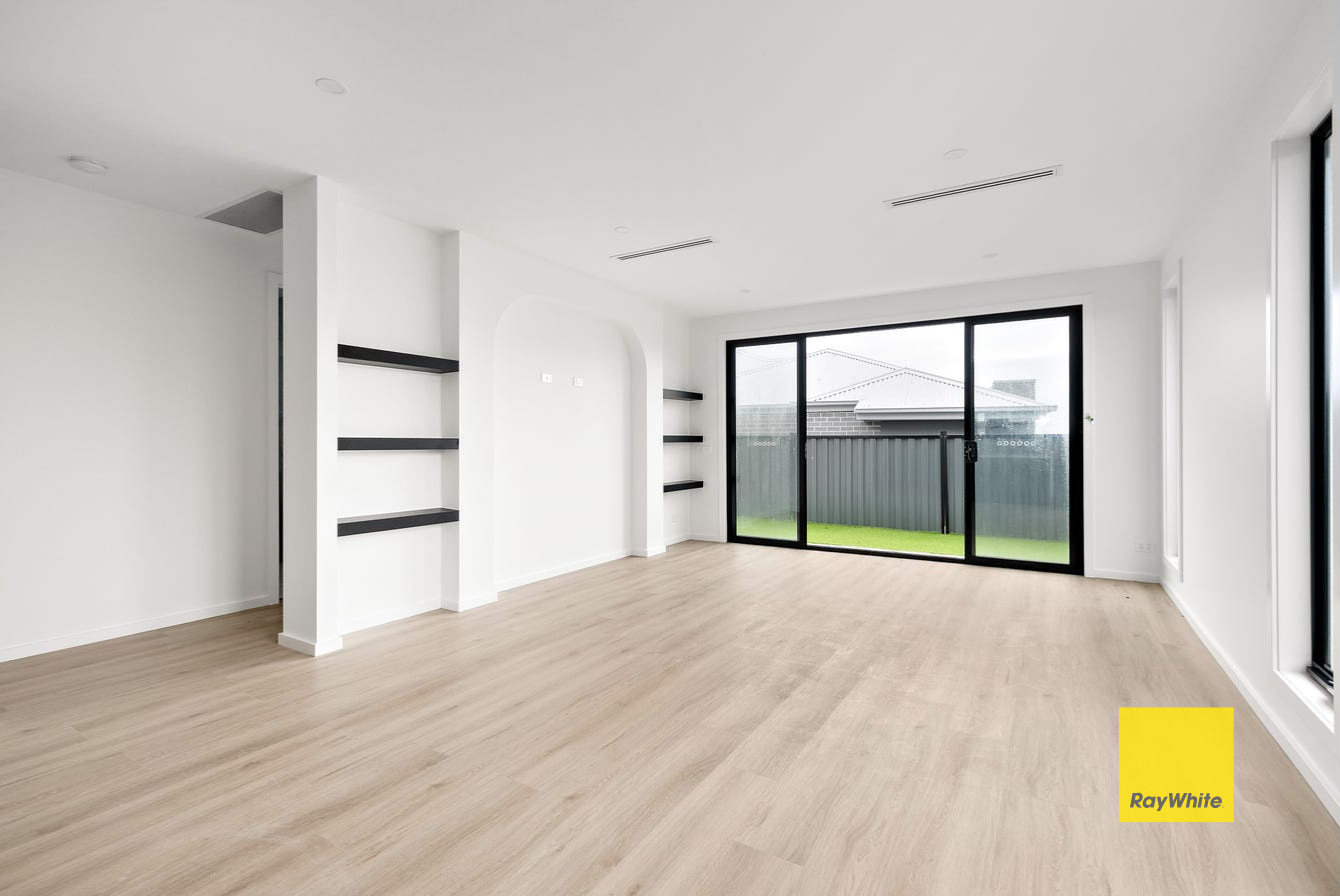 318 Marathon Boulevard, Craigieburn, VIC 3064