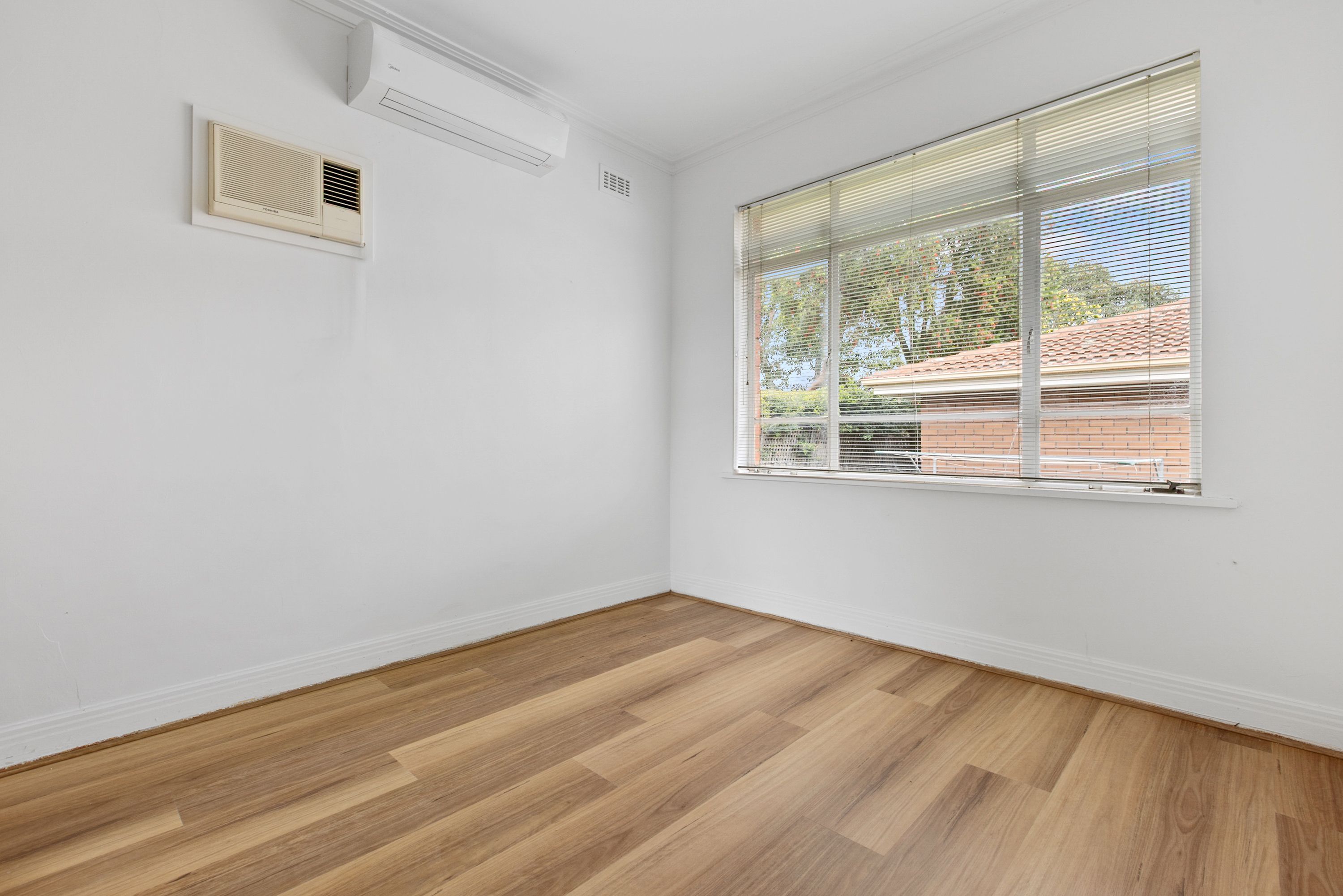 1/85 Headingley Road — photo 5 of 9
