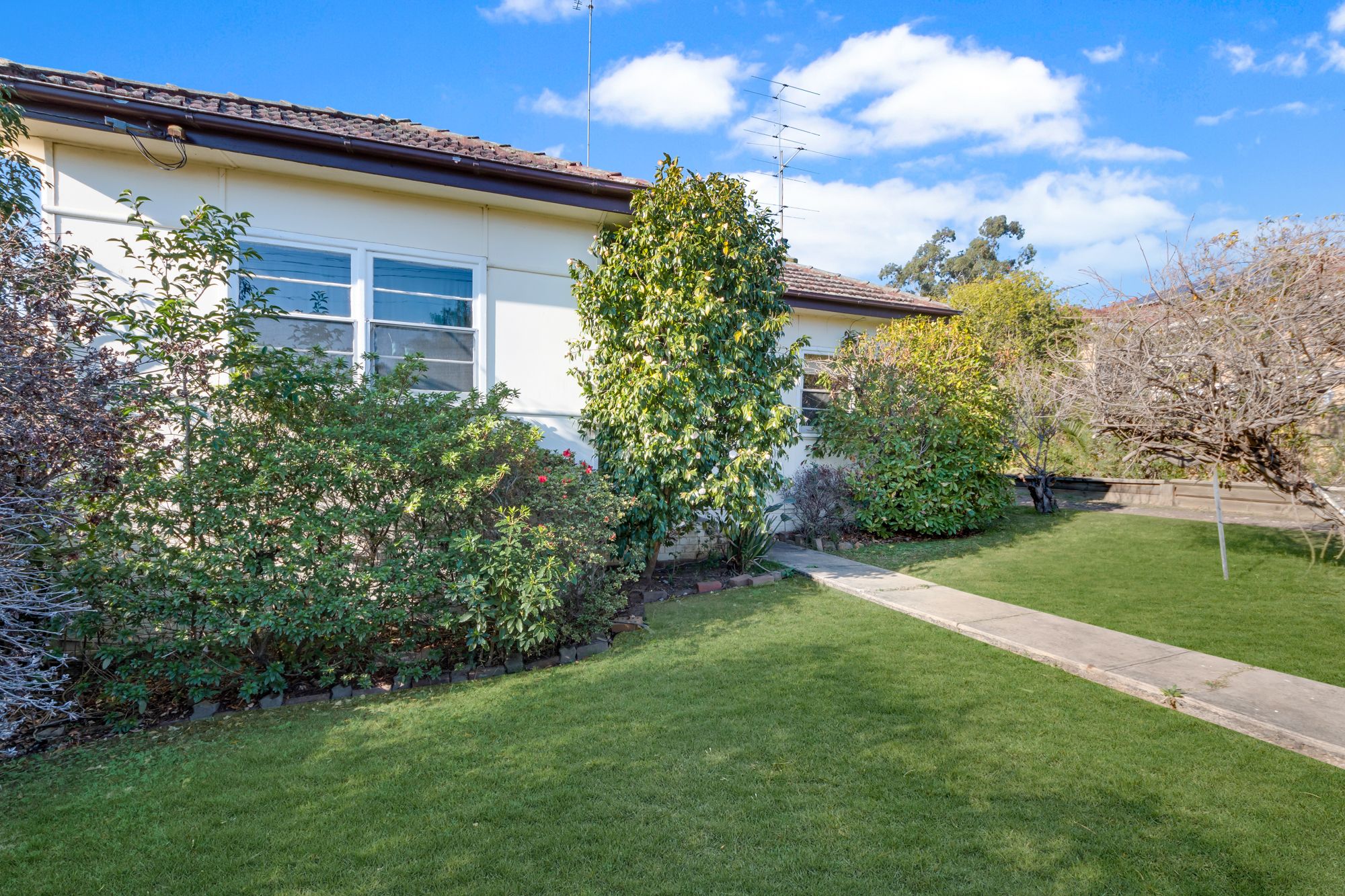 2 Genty Street, Campbelltown, NSW 2560