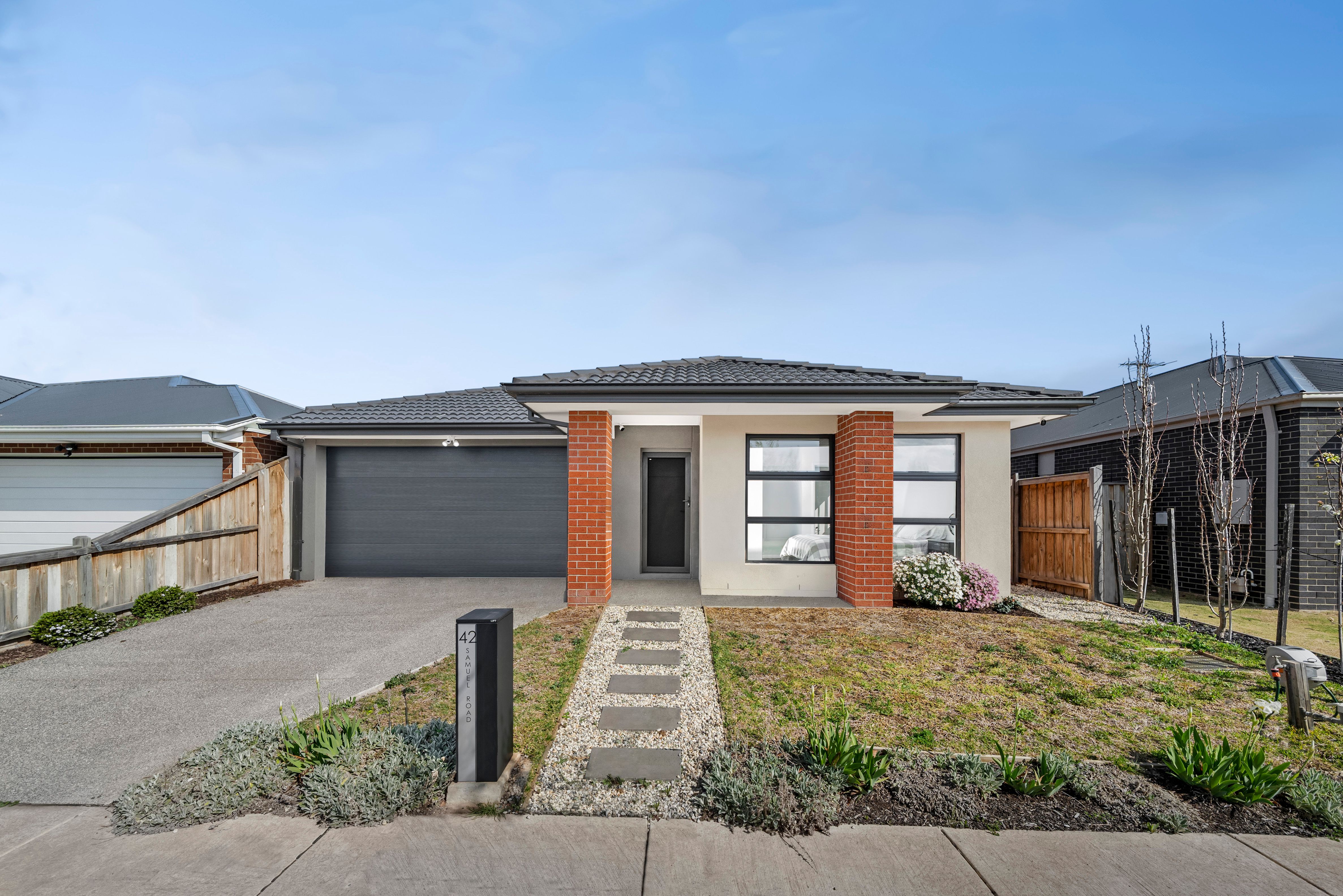 42 Samuel Road , WEIR VIEWS VIC 3338