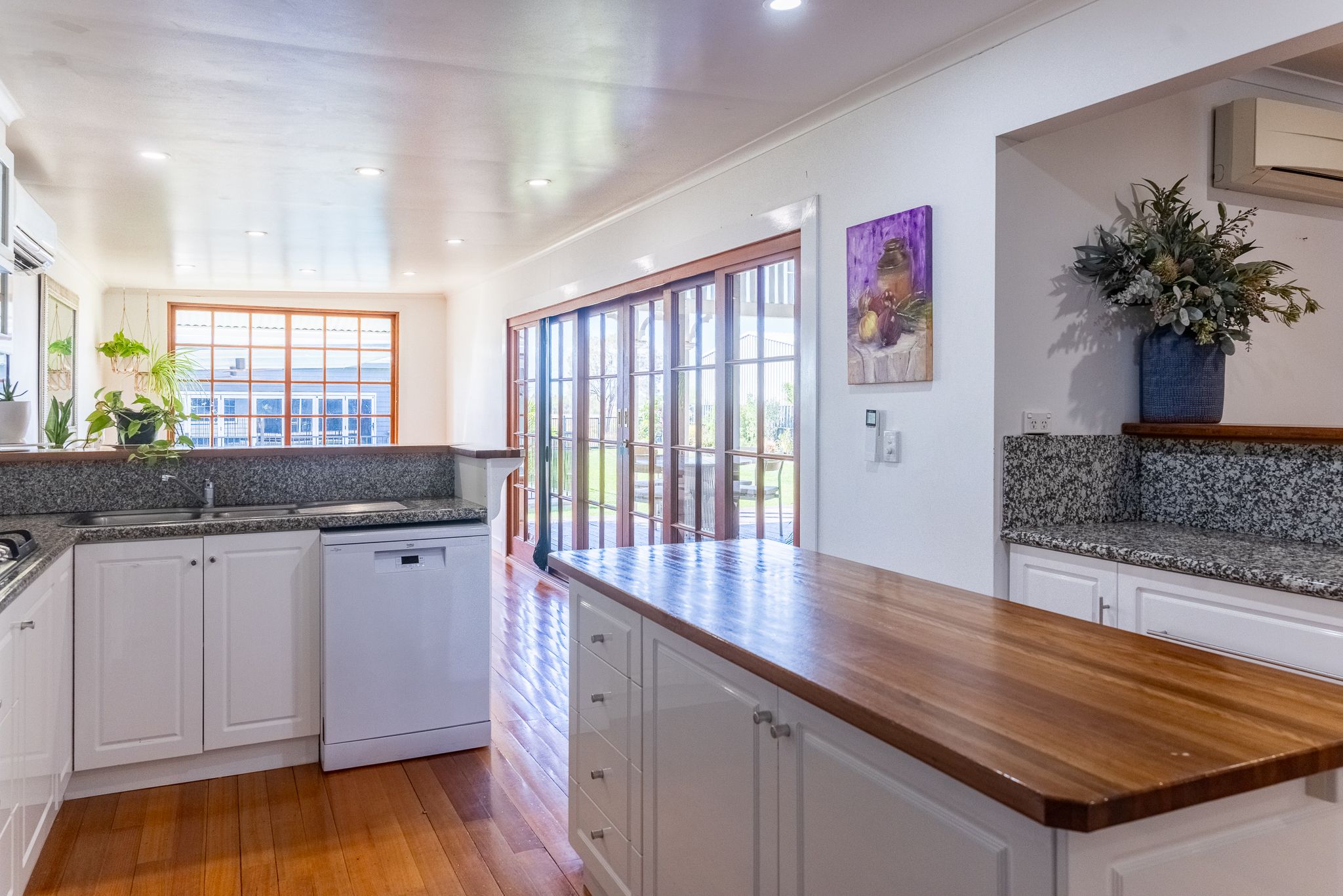 158 Cassowary Street — photo 8 of 30