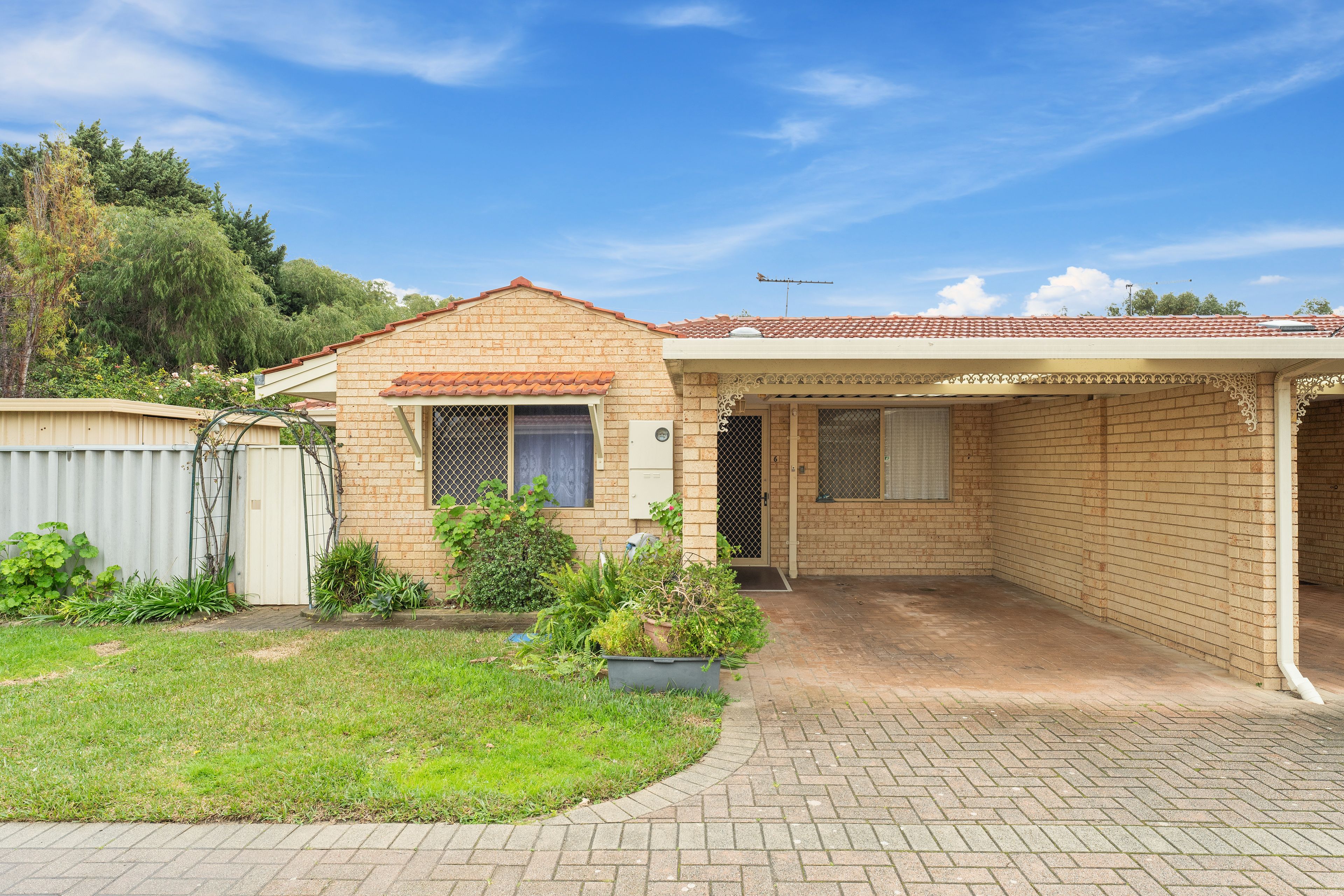 5 Ashford Avenue, Rockingham WA 6168