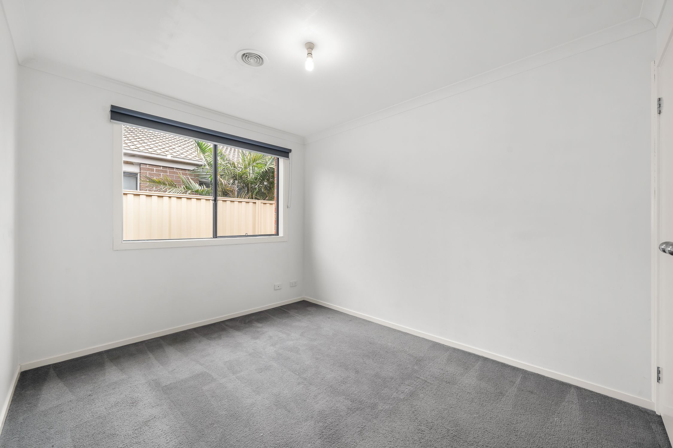 32 Cumberland Drive — photo 5 of 10
