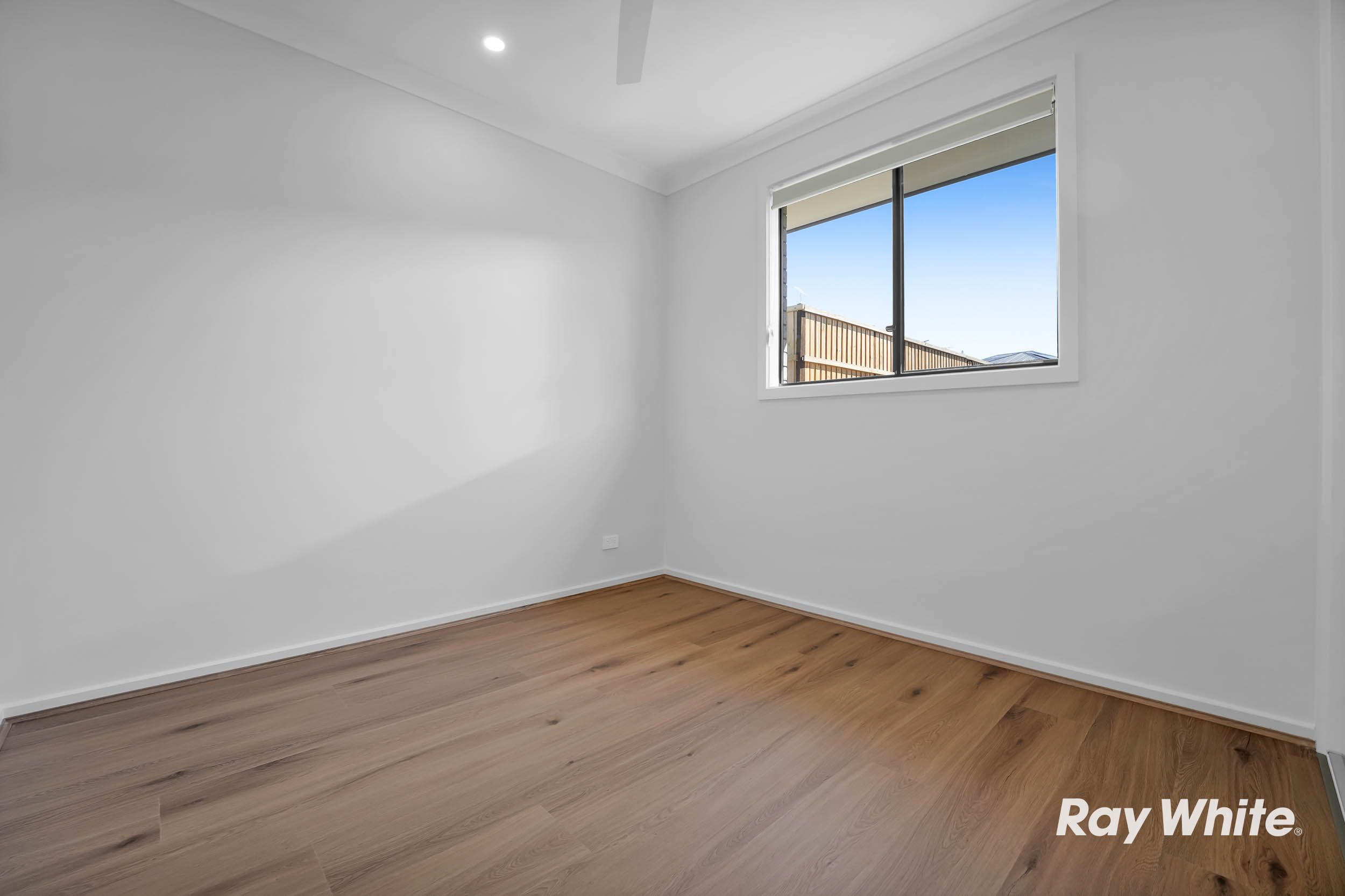 6 Vermilion Street — photo 11 of 13