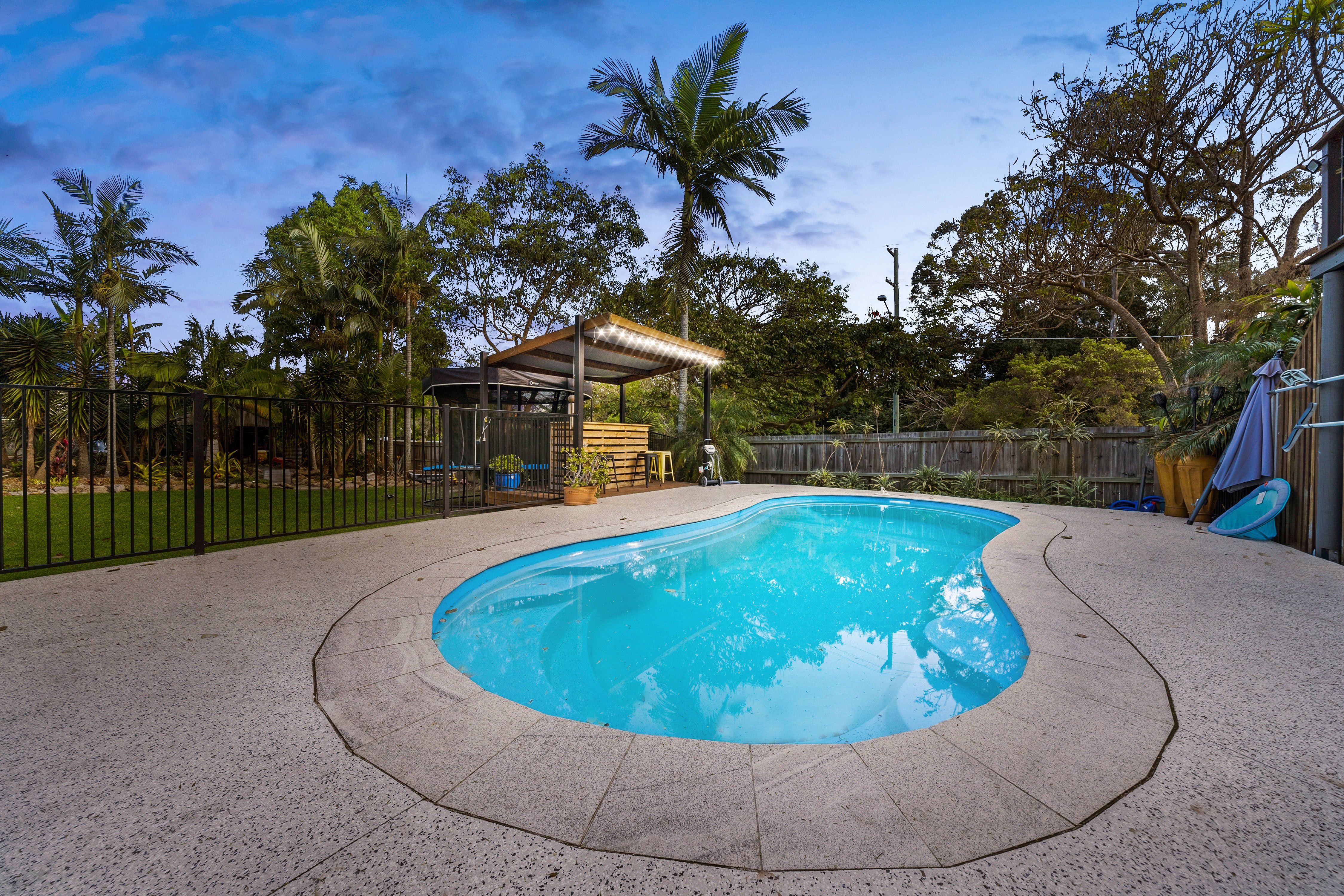2 Harley Street, Daisy Hill, QLD 4127