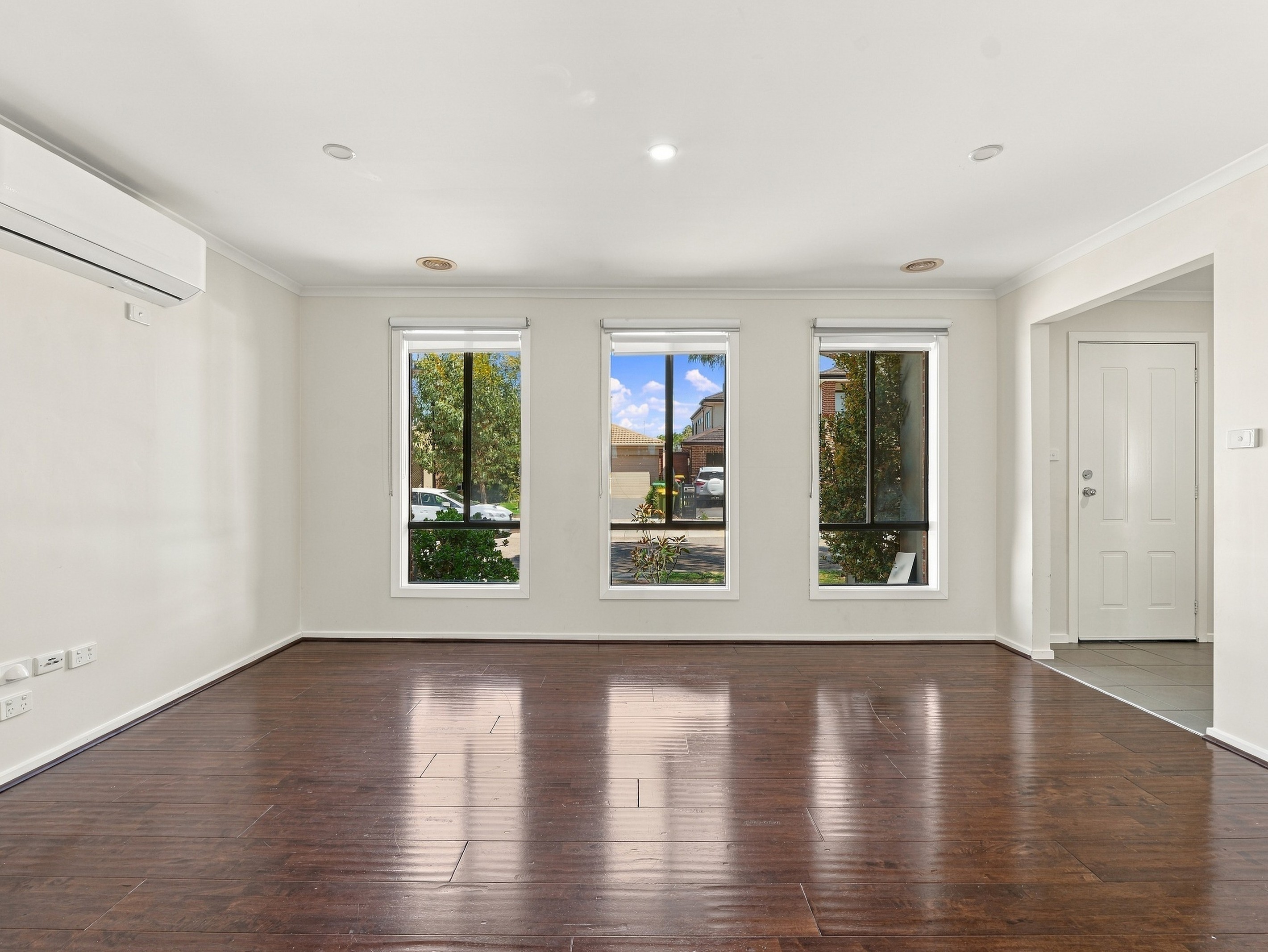 2/14 Horseshoe Circuit, Truganina, VIC 3029