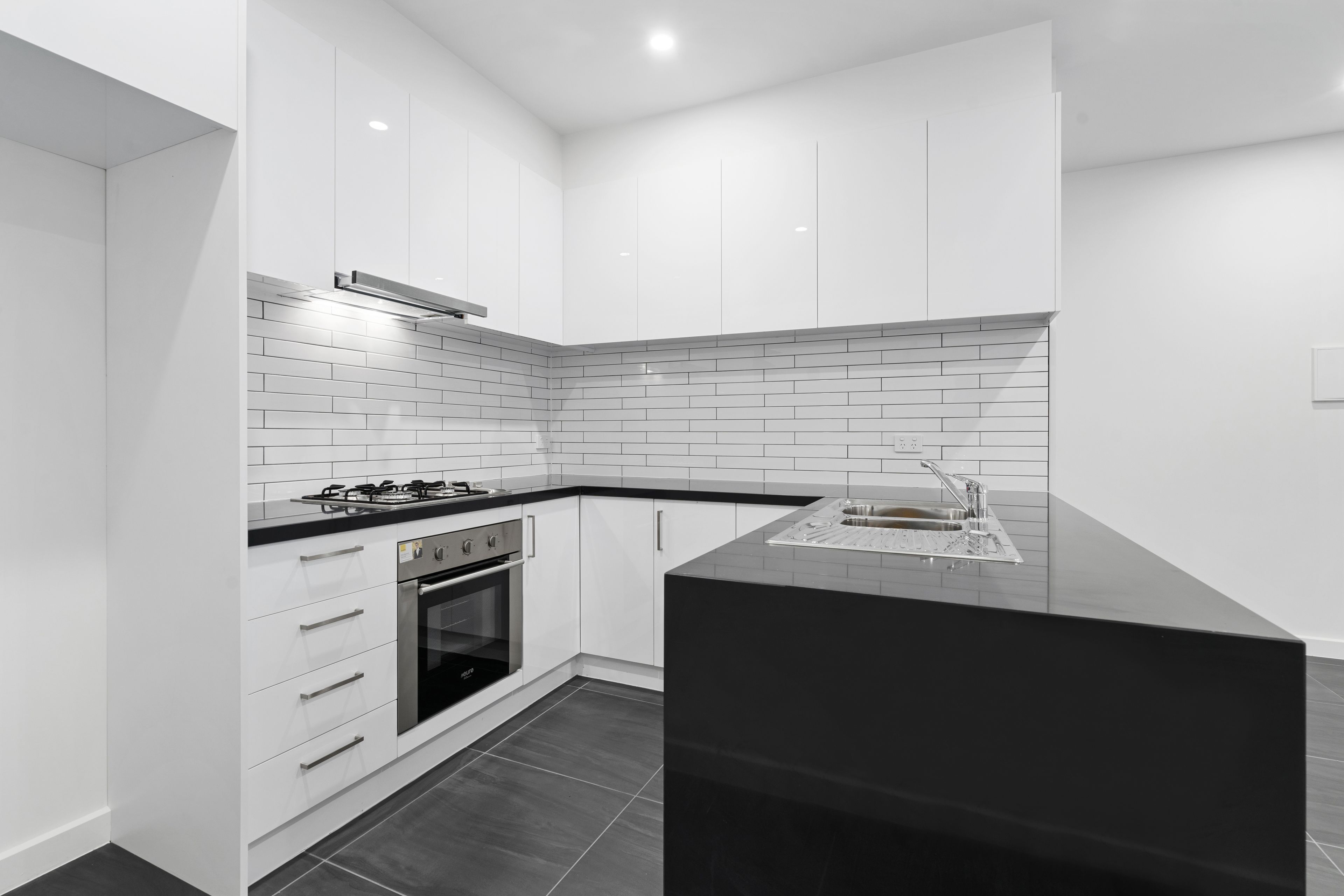 13 Memorial Avenue, Epping, VIC 3076