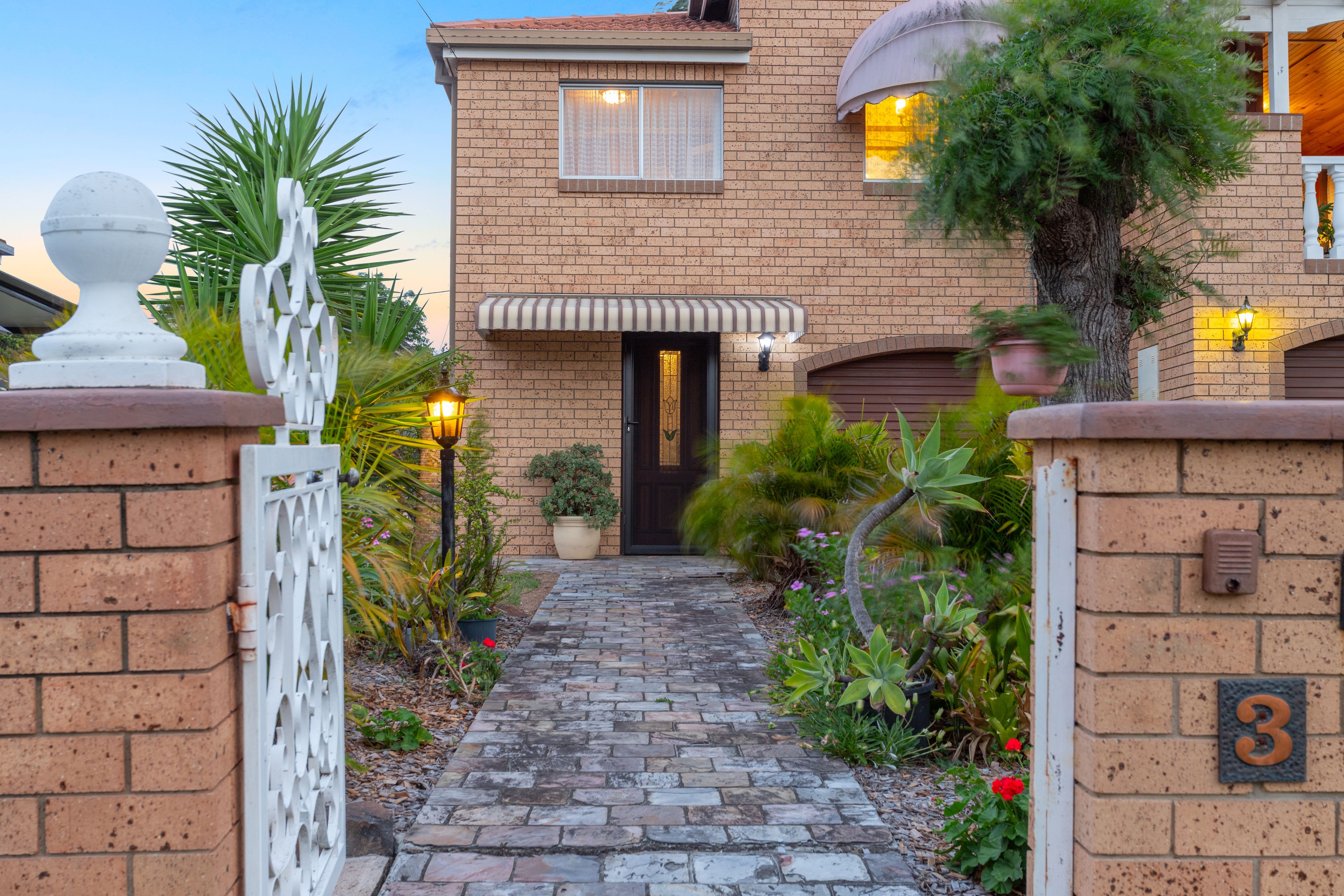 3 Stuart Street, Eastern Heights, QLD 4305