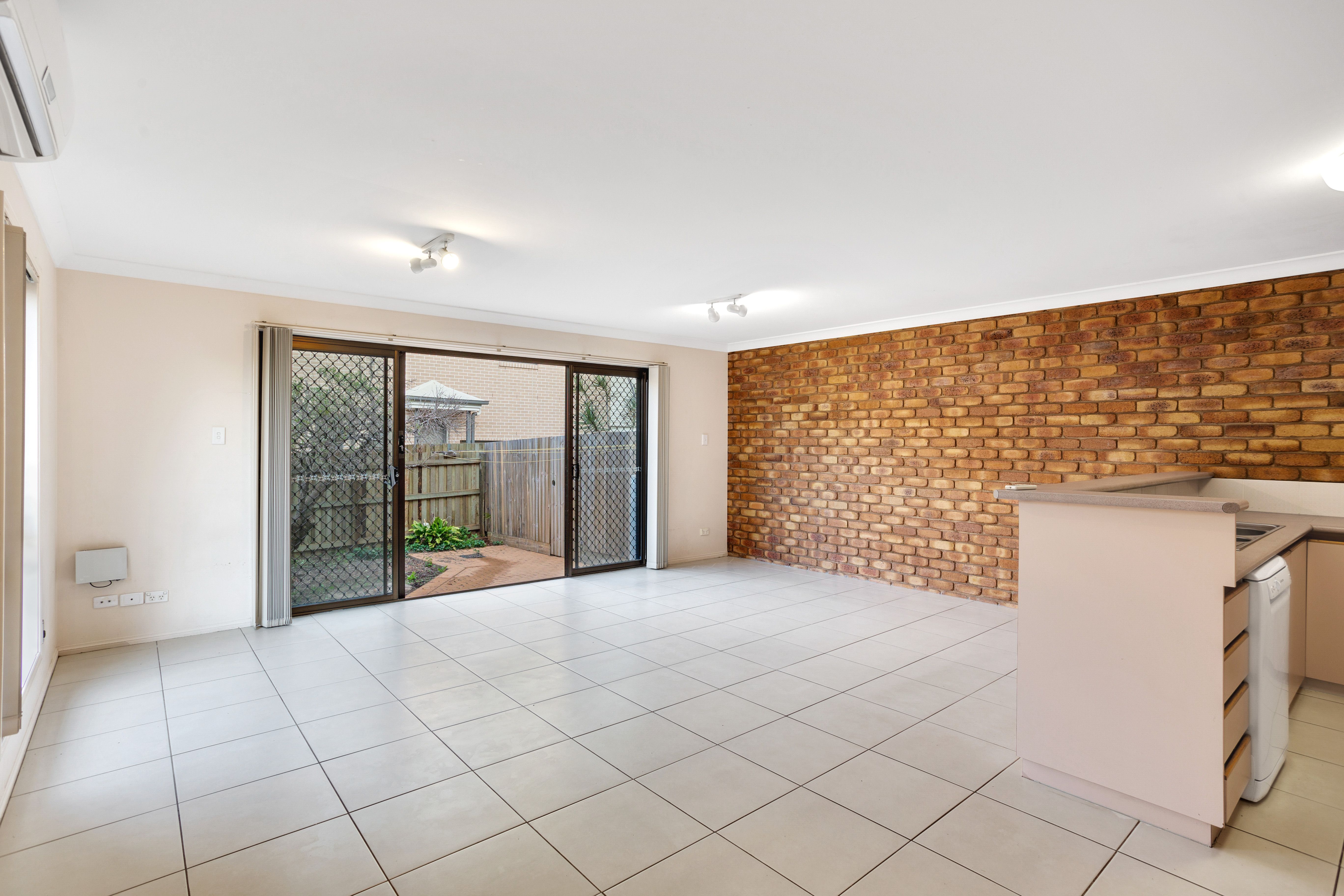 1/32 Phillip Street, South Toowoomba, QLD 4350