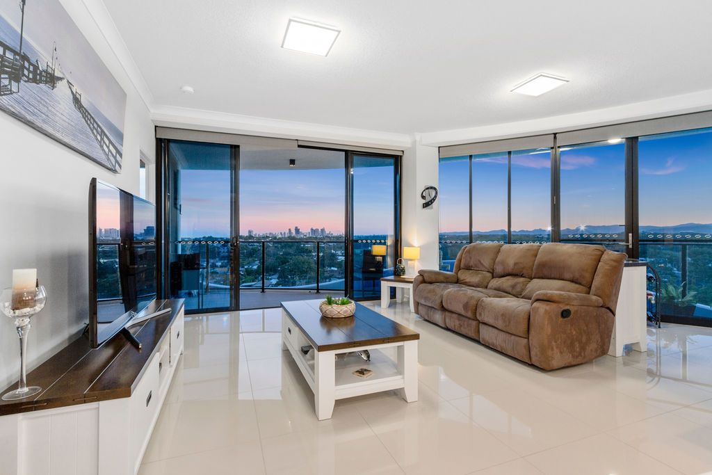 5 Harbourside Court, Biggera Waters QLD 4216