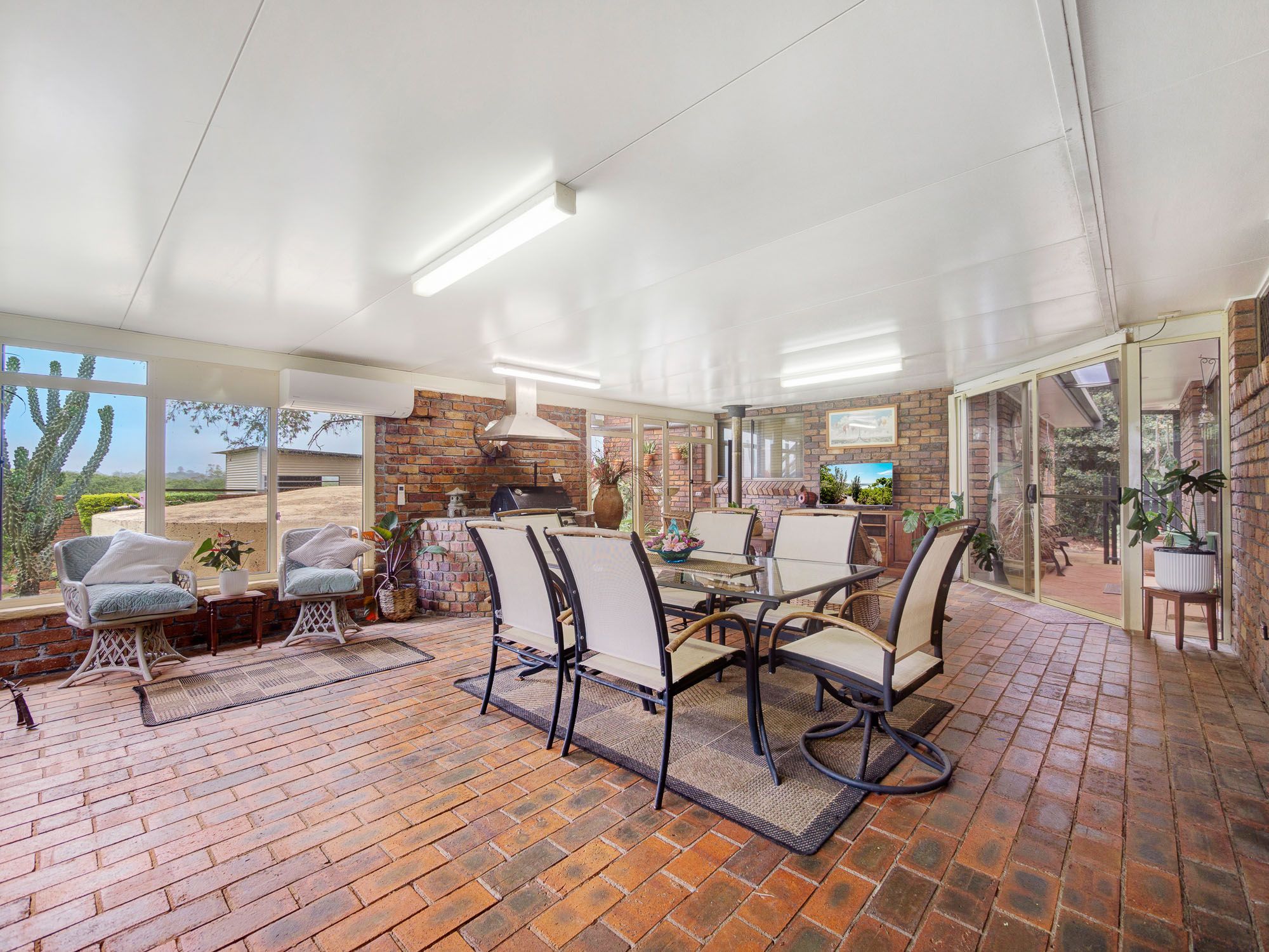 322 Alphadale Road — photo 19 of 29