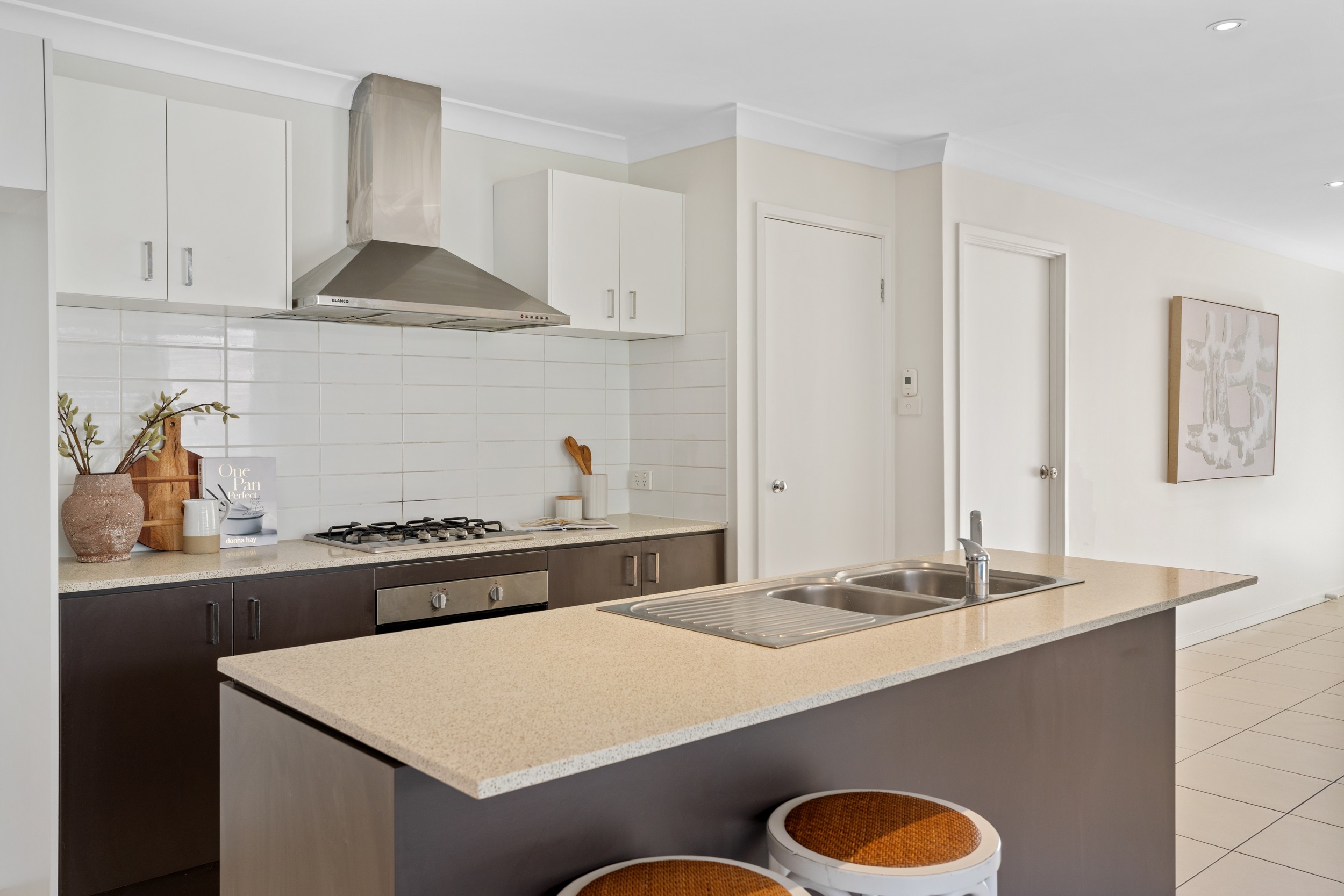 4 Sturt Street, JORDAN SPRINGS, NSW 2747