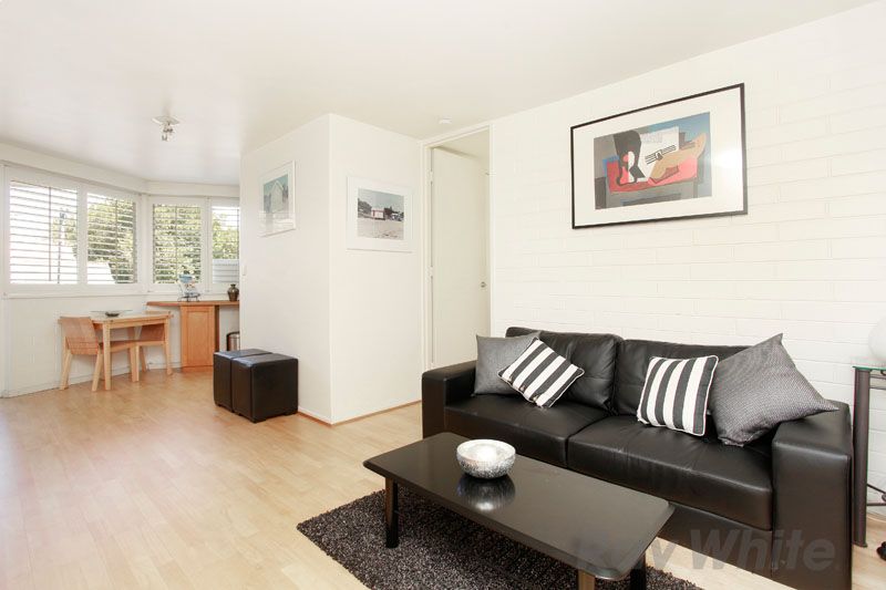 8/103 Liardet Street, Port Melbourne, VIC 3207