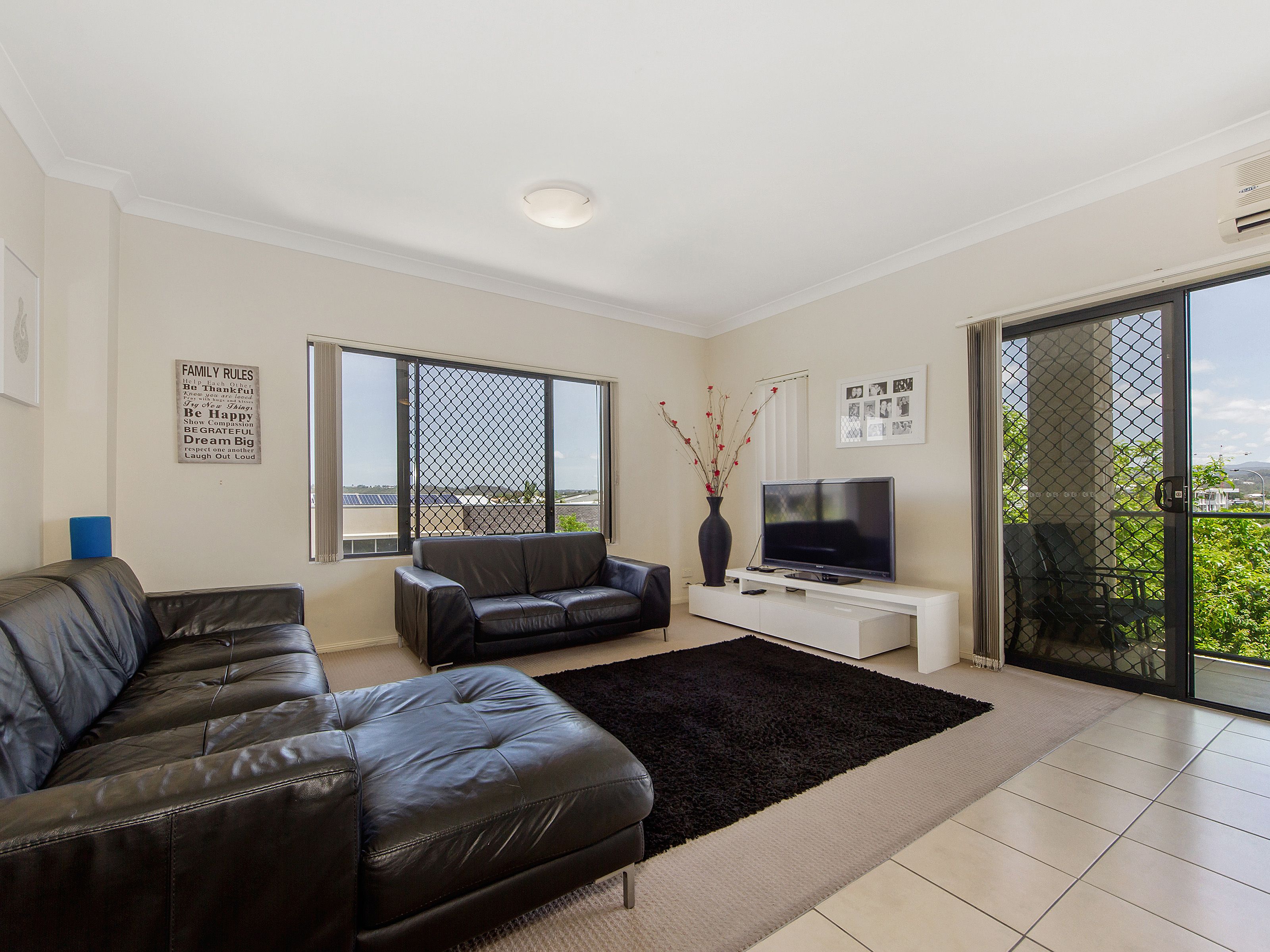 4/22 Tourangeau Crescent, Varsity Lakes, QLD 4227