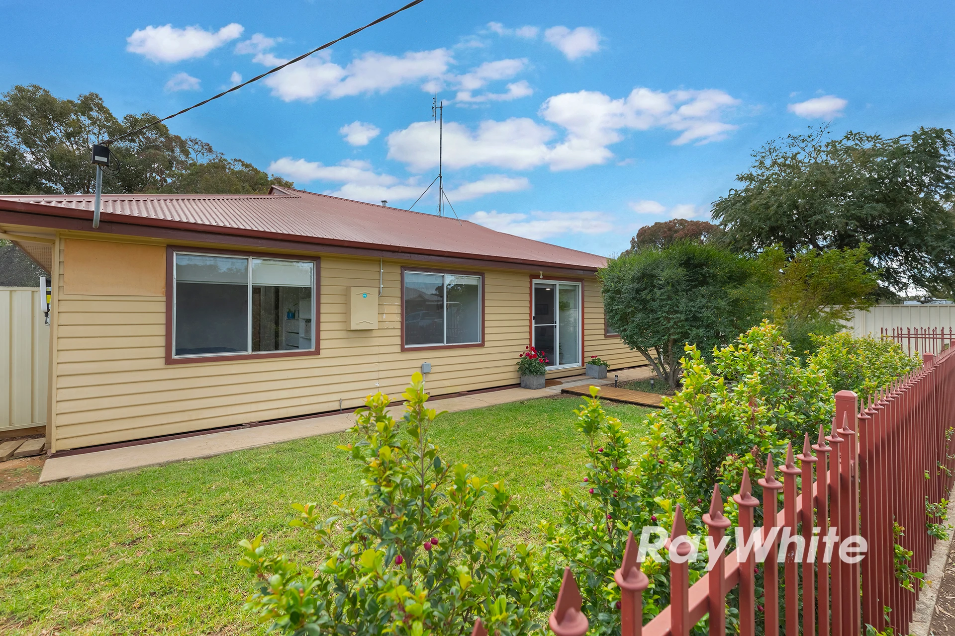 56 Baynes Street, Rochester, VIC 3561