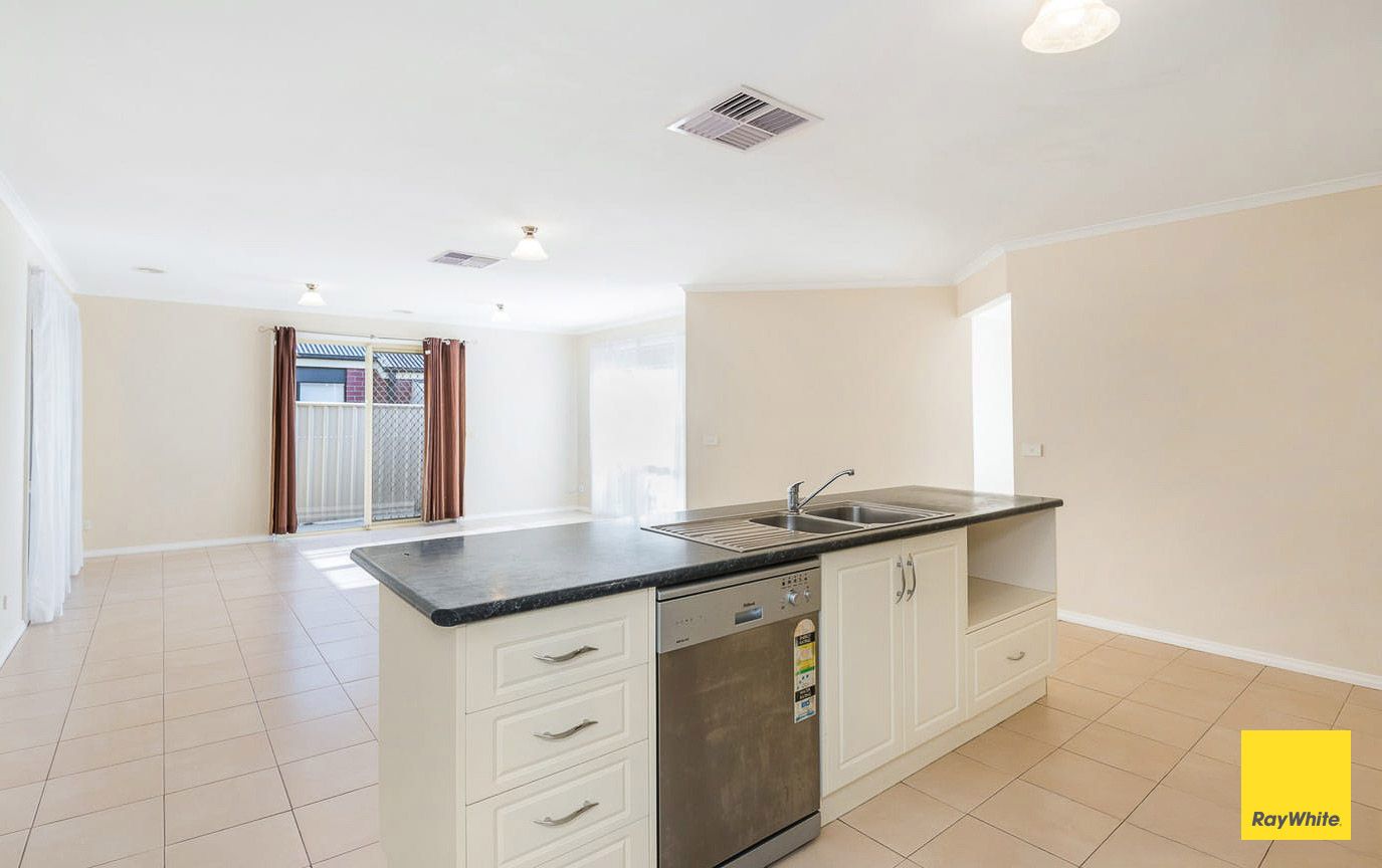 14 Aliza Avenue, California Gully, VIC 3556