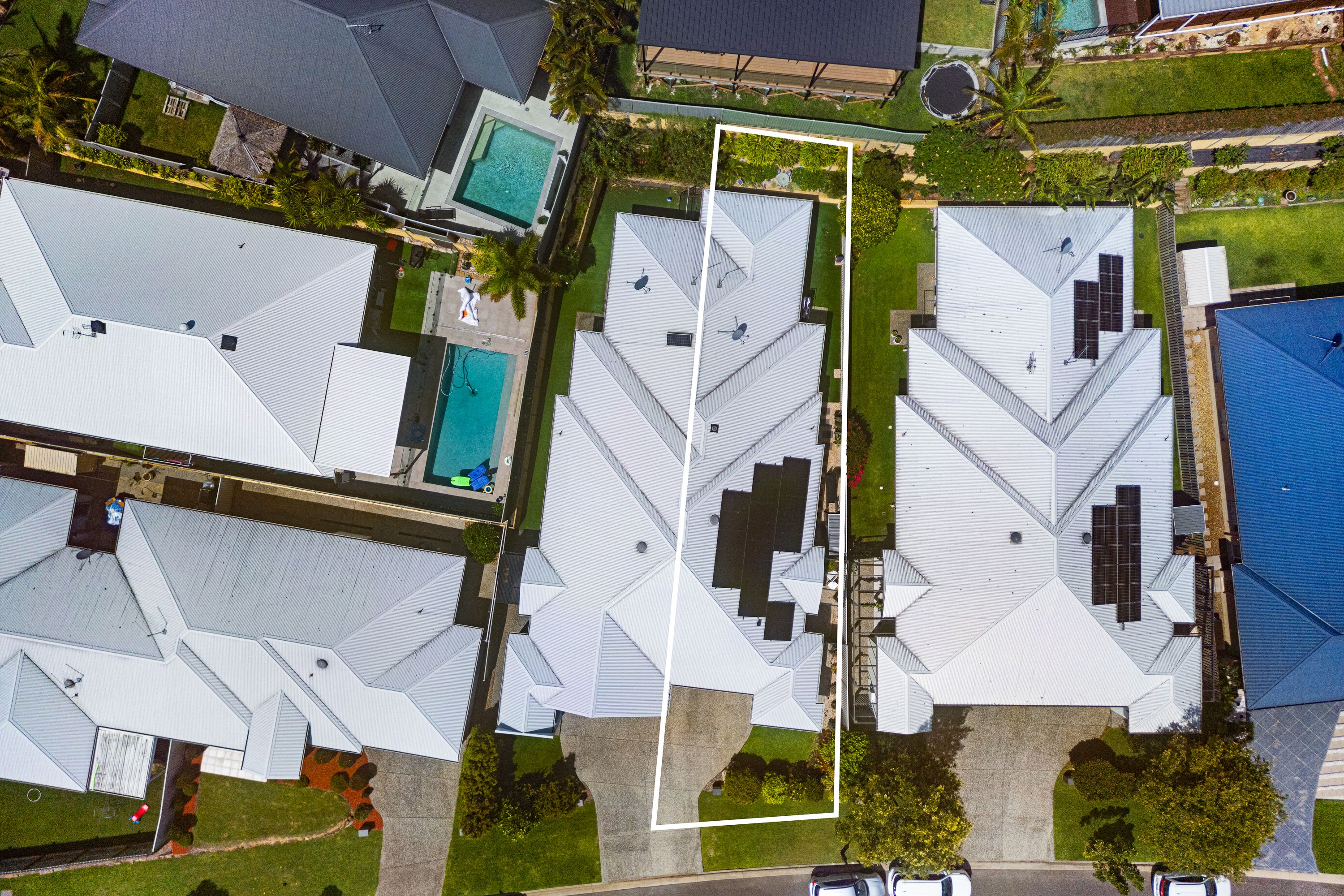 2/15 Sapphire Place, Elanora, QLD 4221