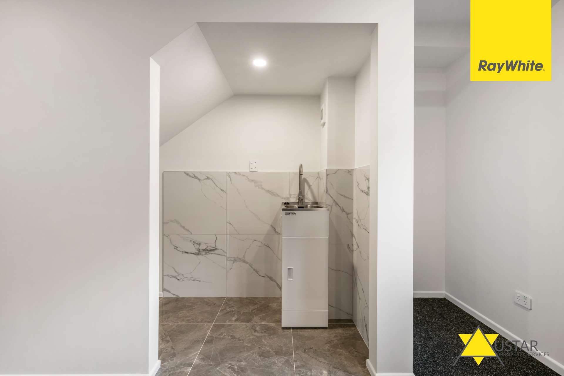 465B Blockhouse Bay Road photo 12