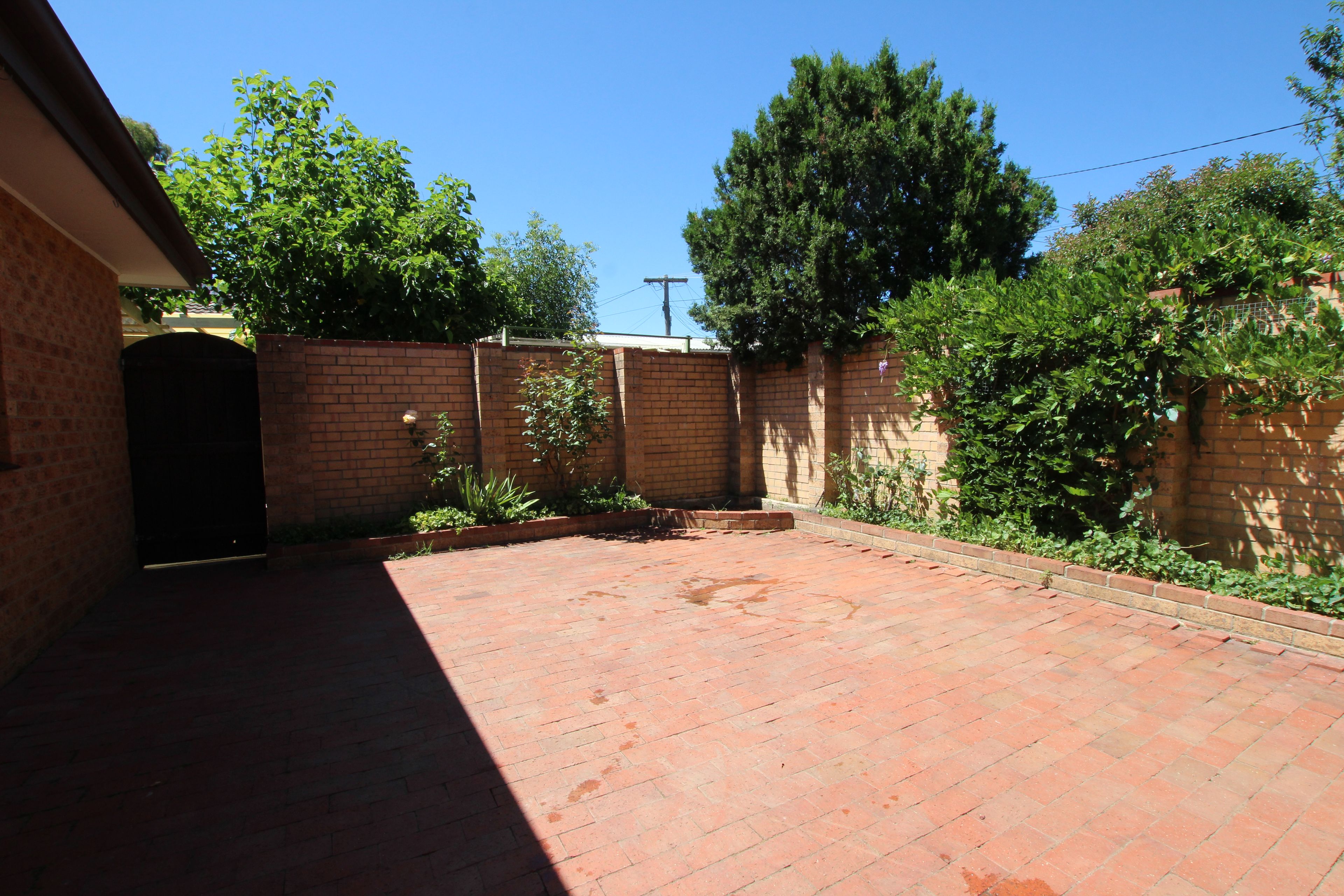 20 Diamantina Crescent — photo 20 of 24