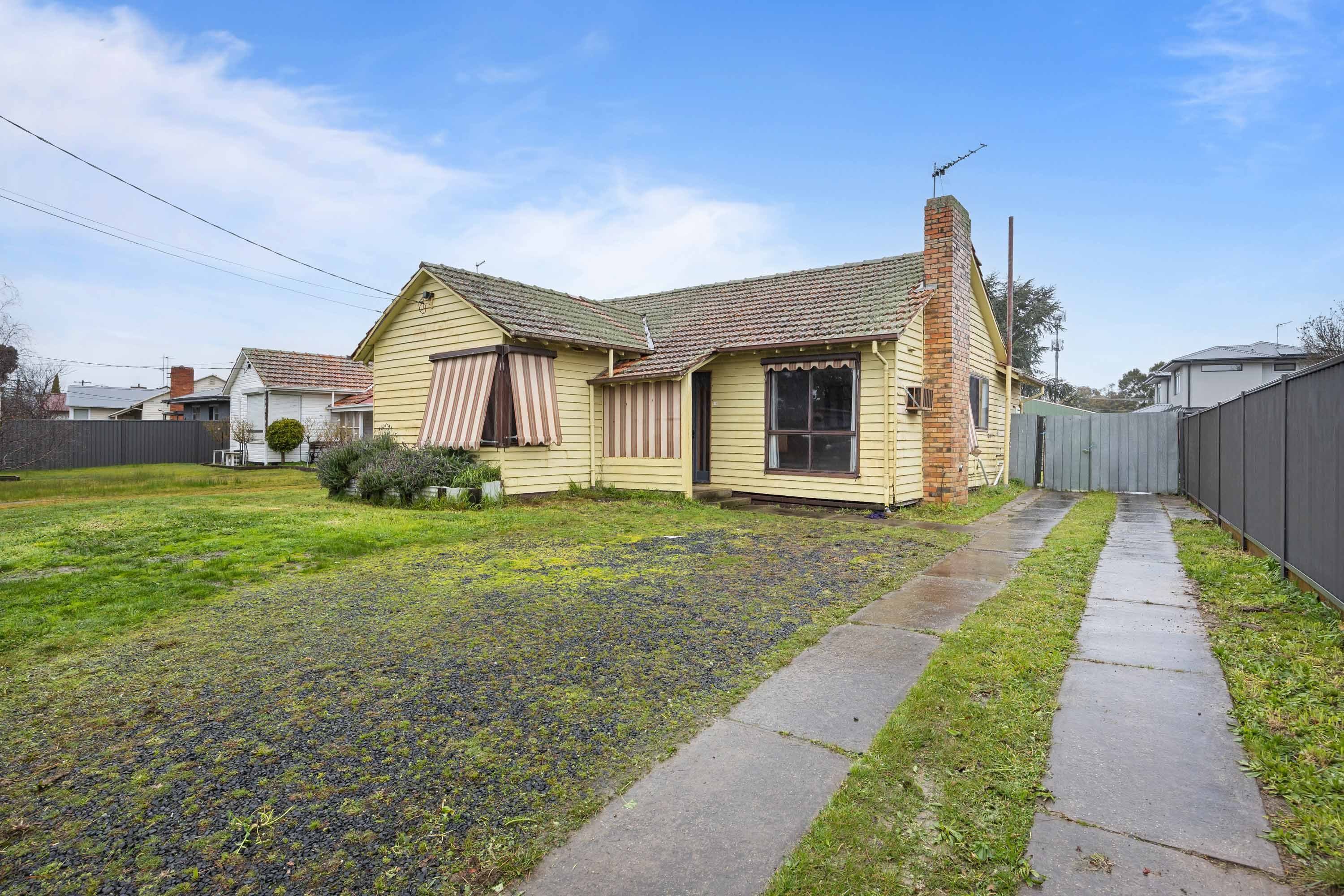 1223 Norman Street, Wendouree, VIC 3355