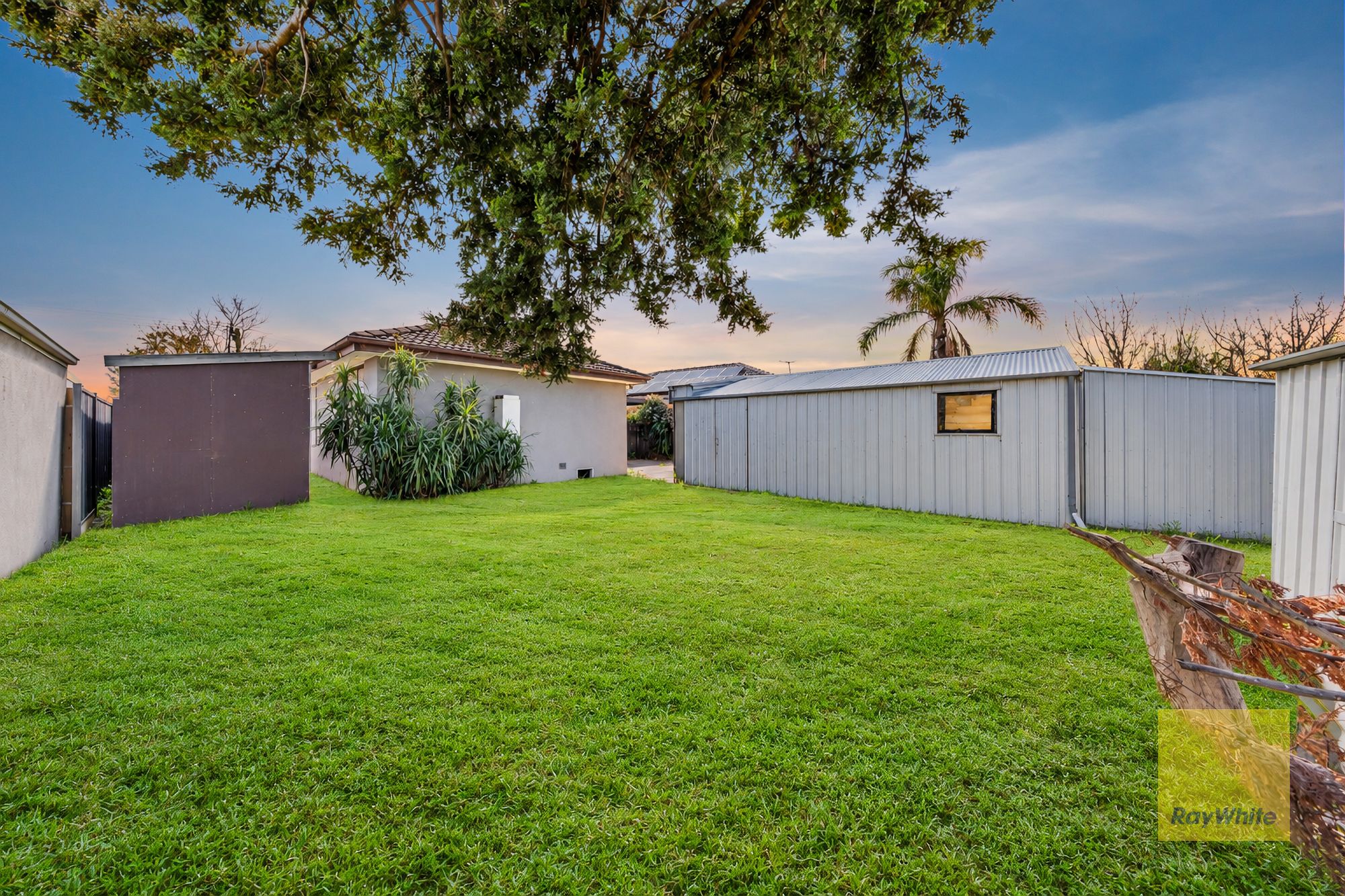 35 Tasman Avenue — photo 12 of 16